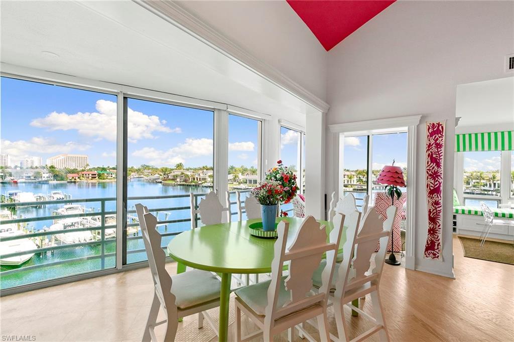 4560 Gulf Shore BLVD N 3-323