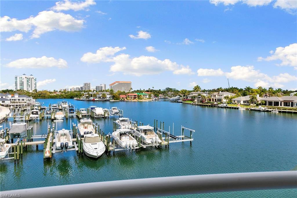 4560 Gulf Shore BLVD N 3-323