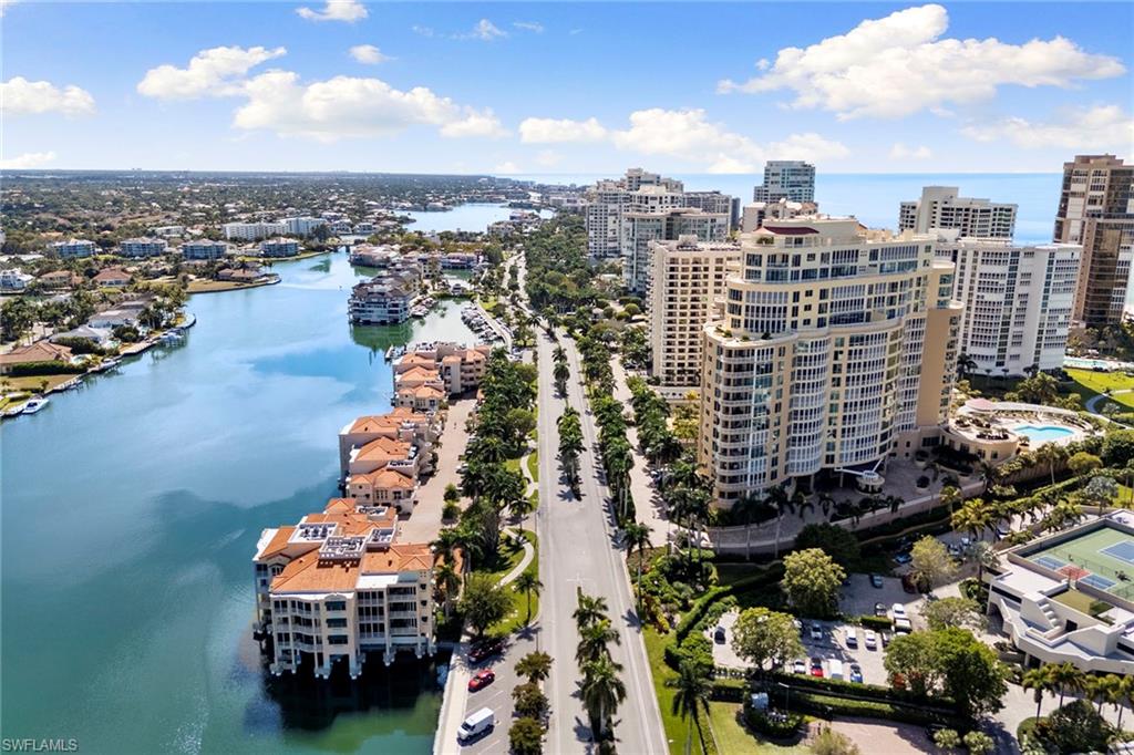 4560 Gulf Shore BLVD N 3-323