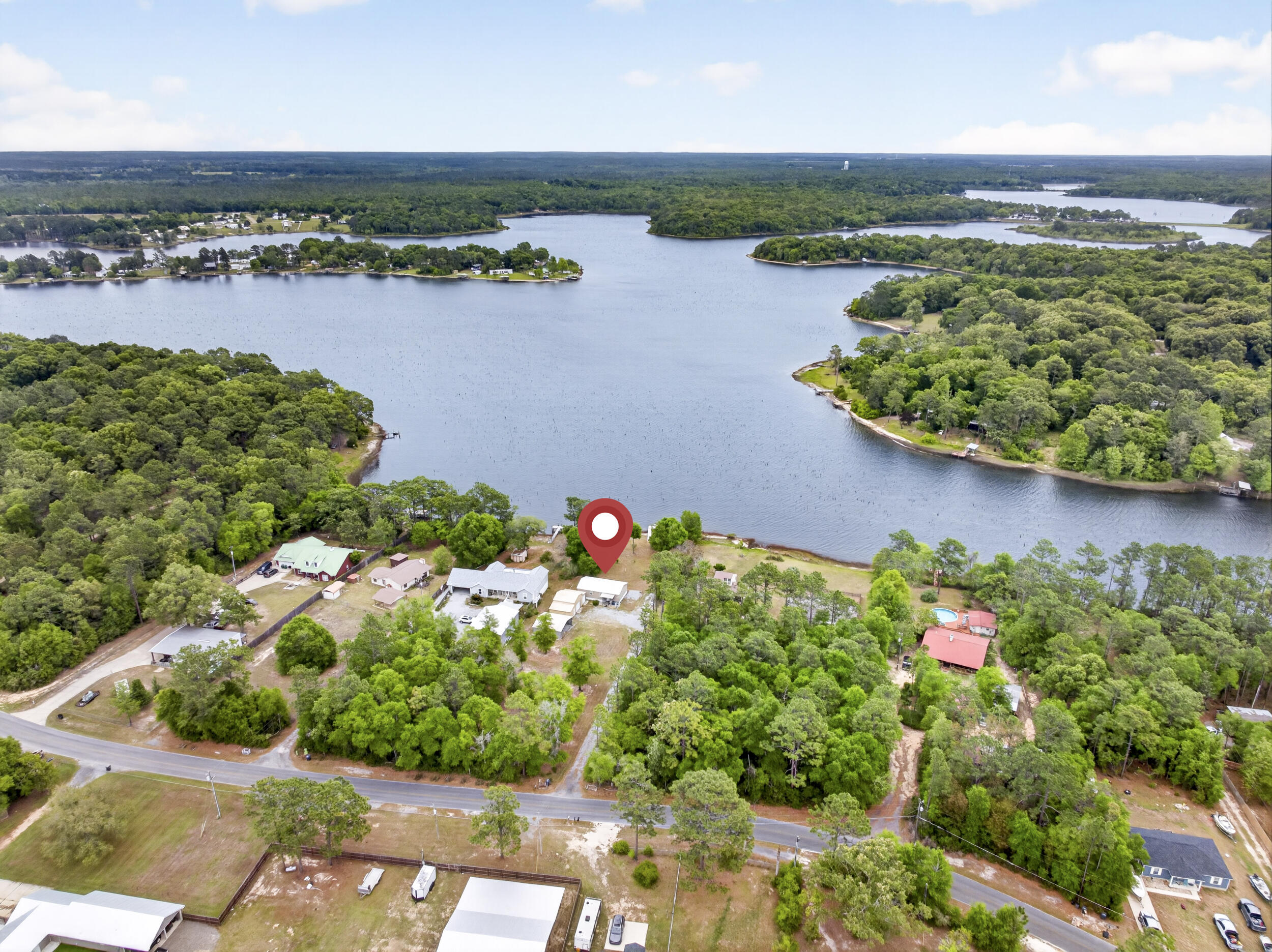 535 Kings Lake Boulevard, DeFuniak Springs