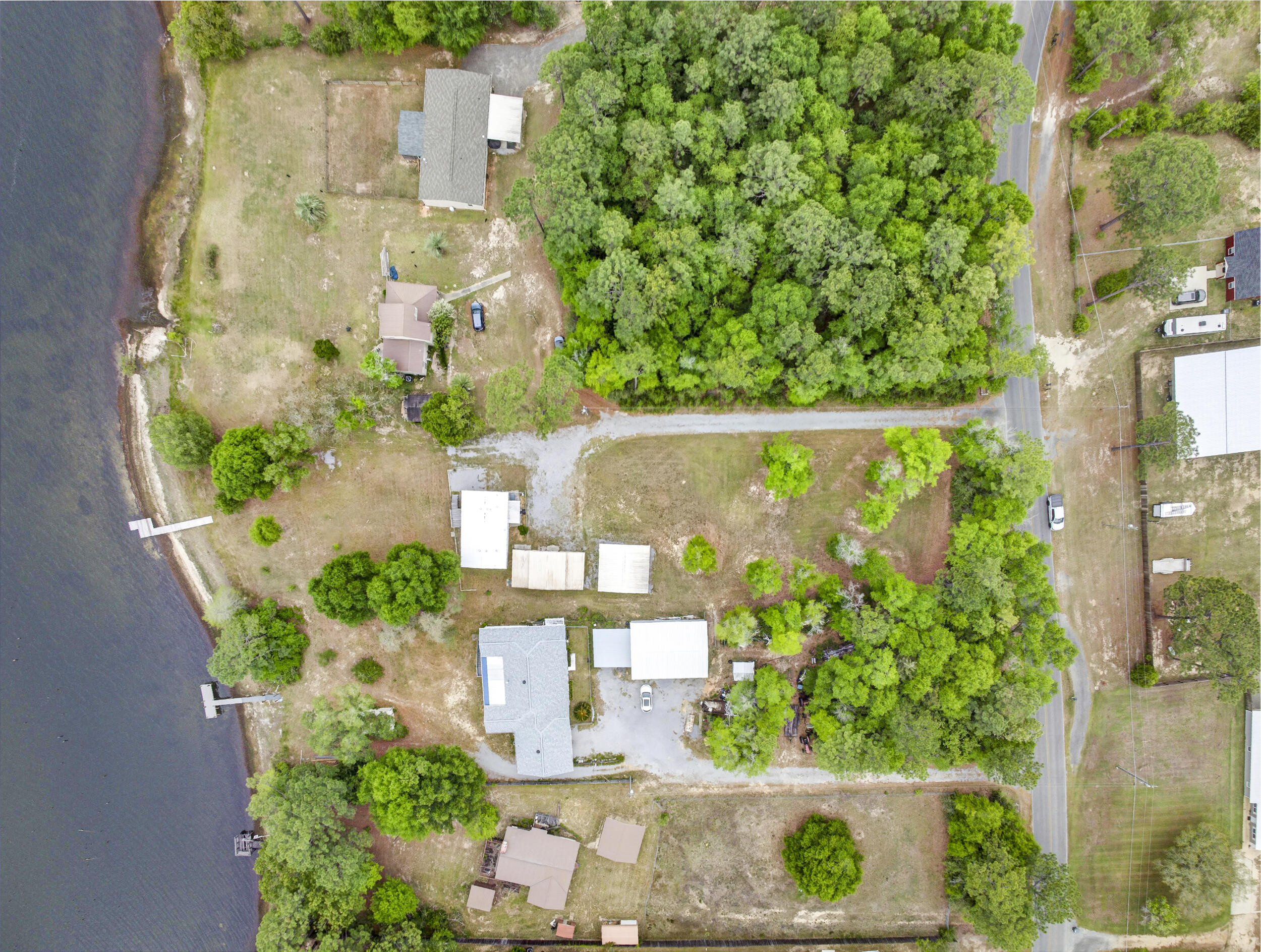 535 Kings Lake Boulevard, DeFuniak Springs