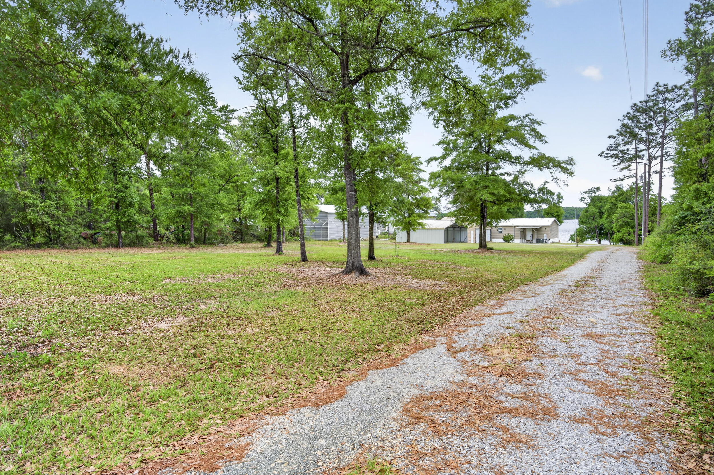 535 Kings Lake Boulevard, DeFuniak Springs