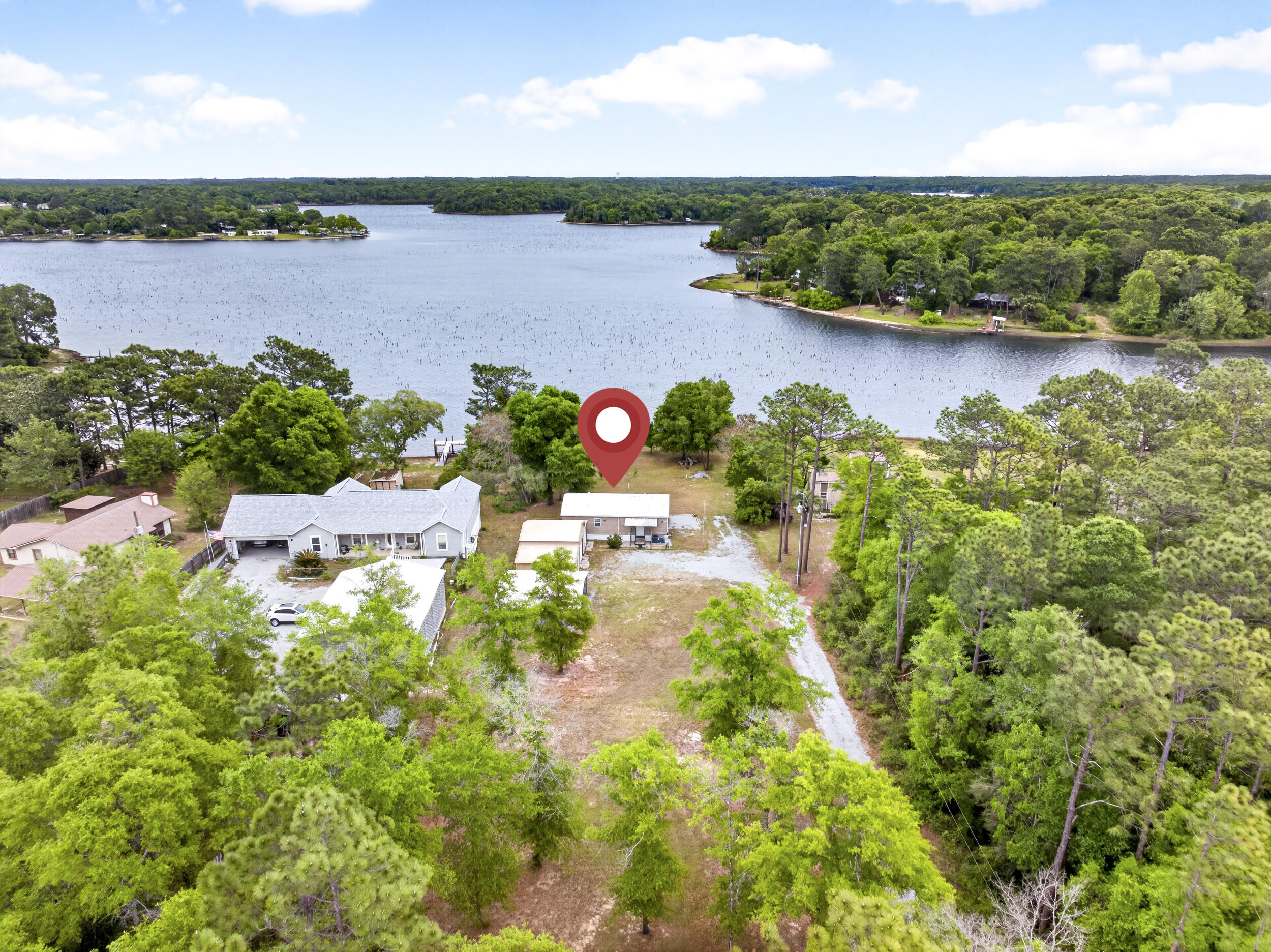 535 Kings Lake Boulevard, DeFuniak Springs
