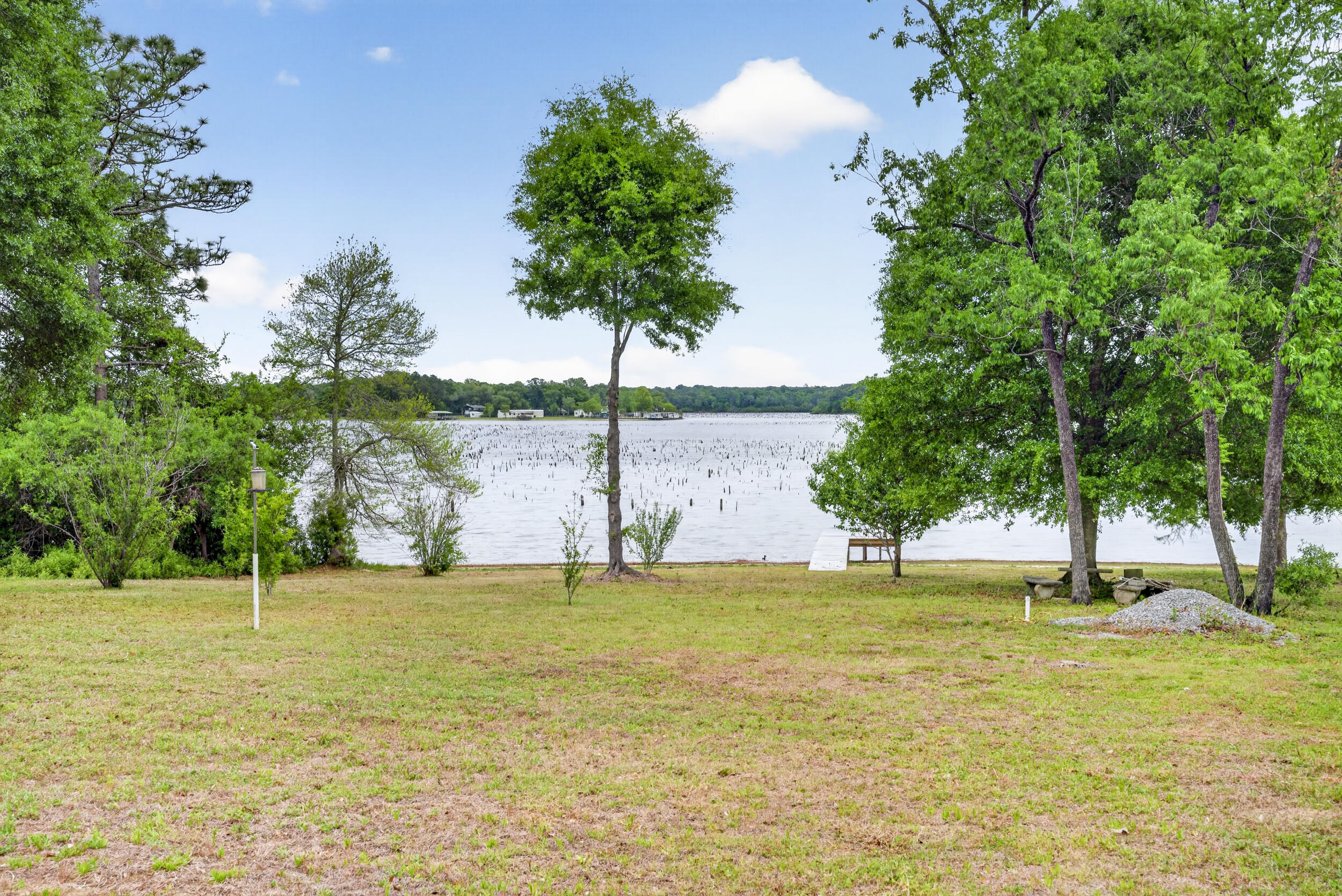 535 Kings Lake Boulevard, DeFuniak Springs