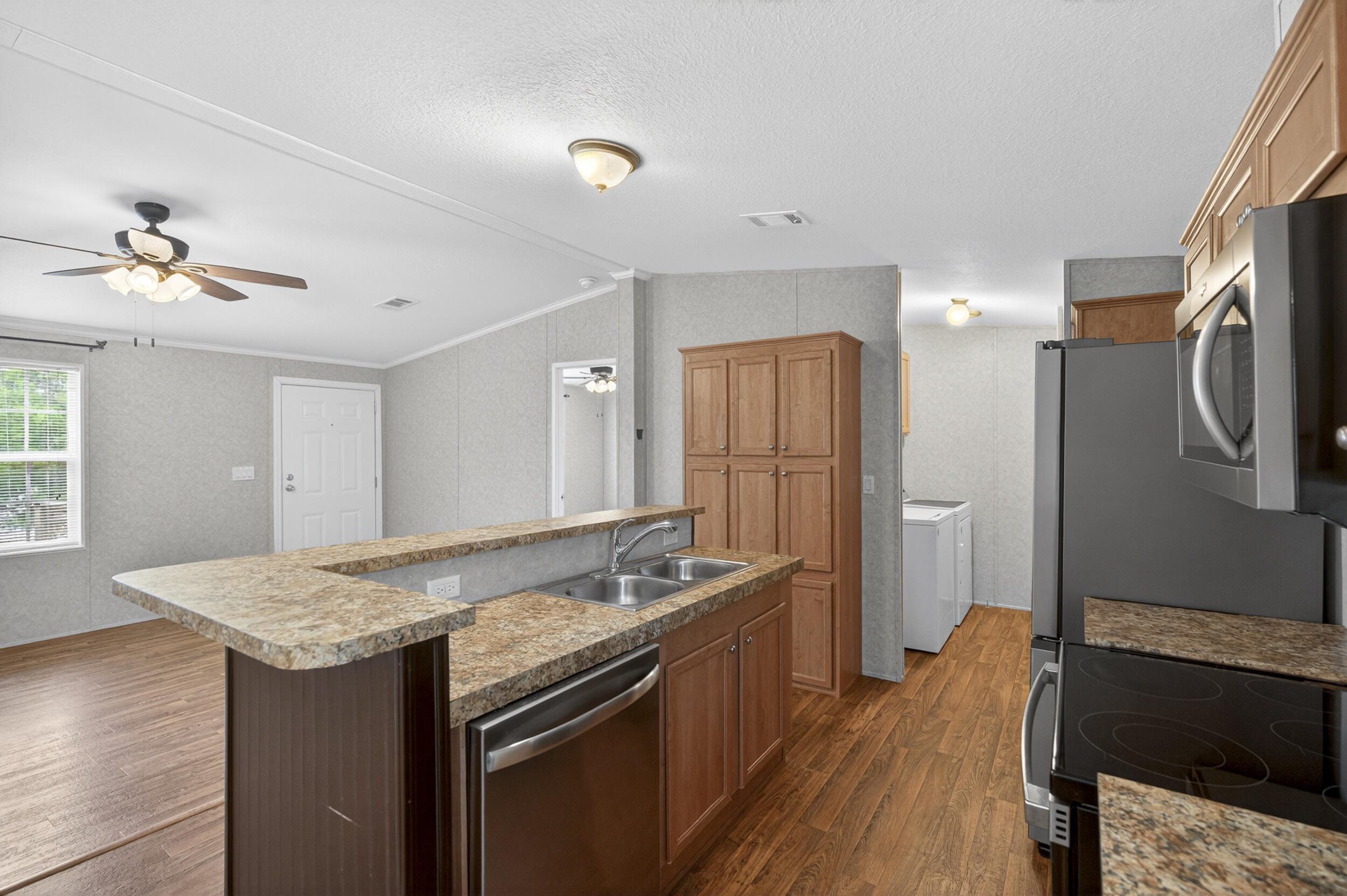 535 Kings Lake Boulevard, DeFuniak Springs