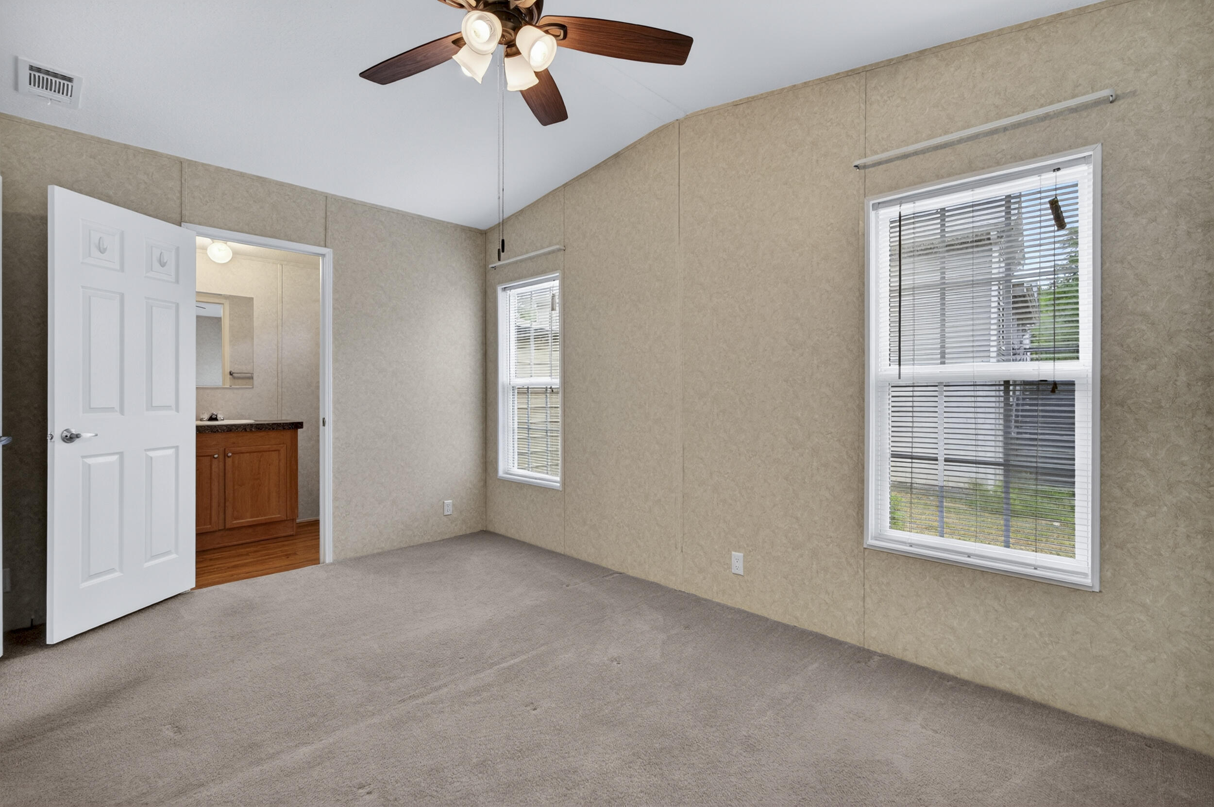 535 Kings Lake Boulevard, DeFuniak Springs