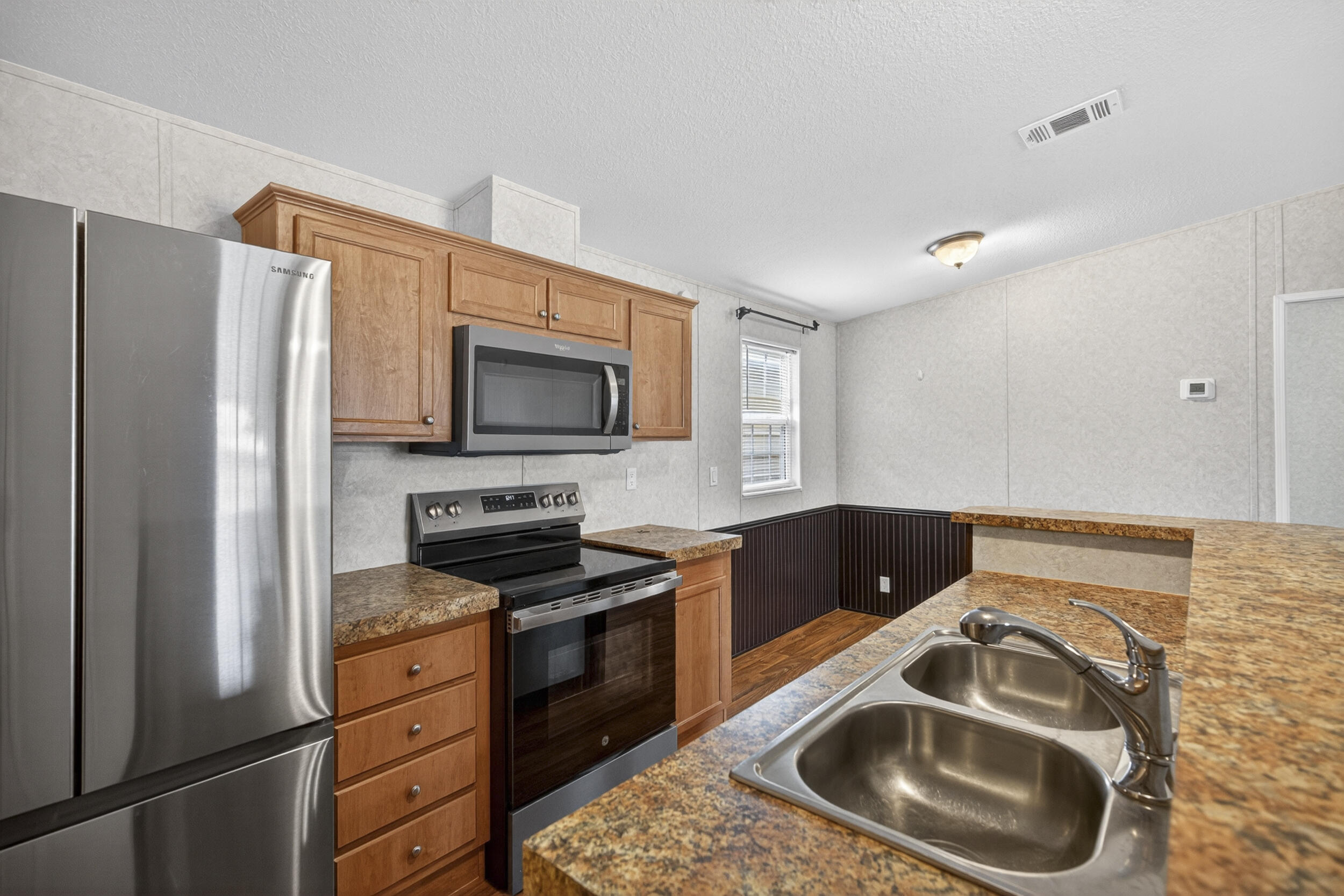 535 Kings Lake Boulevard, DeFuniak Springs