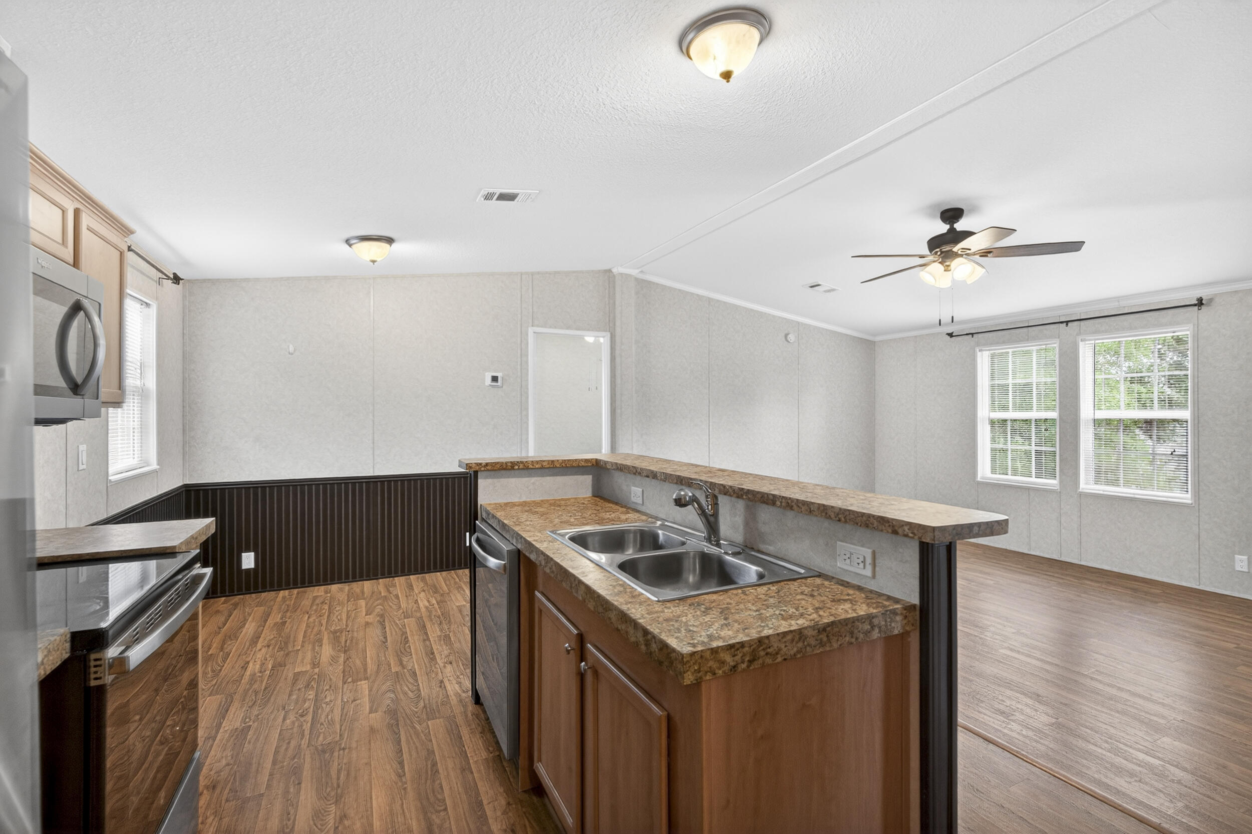 535 Kings Lake Boulevard, DeFuniak Springs