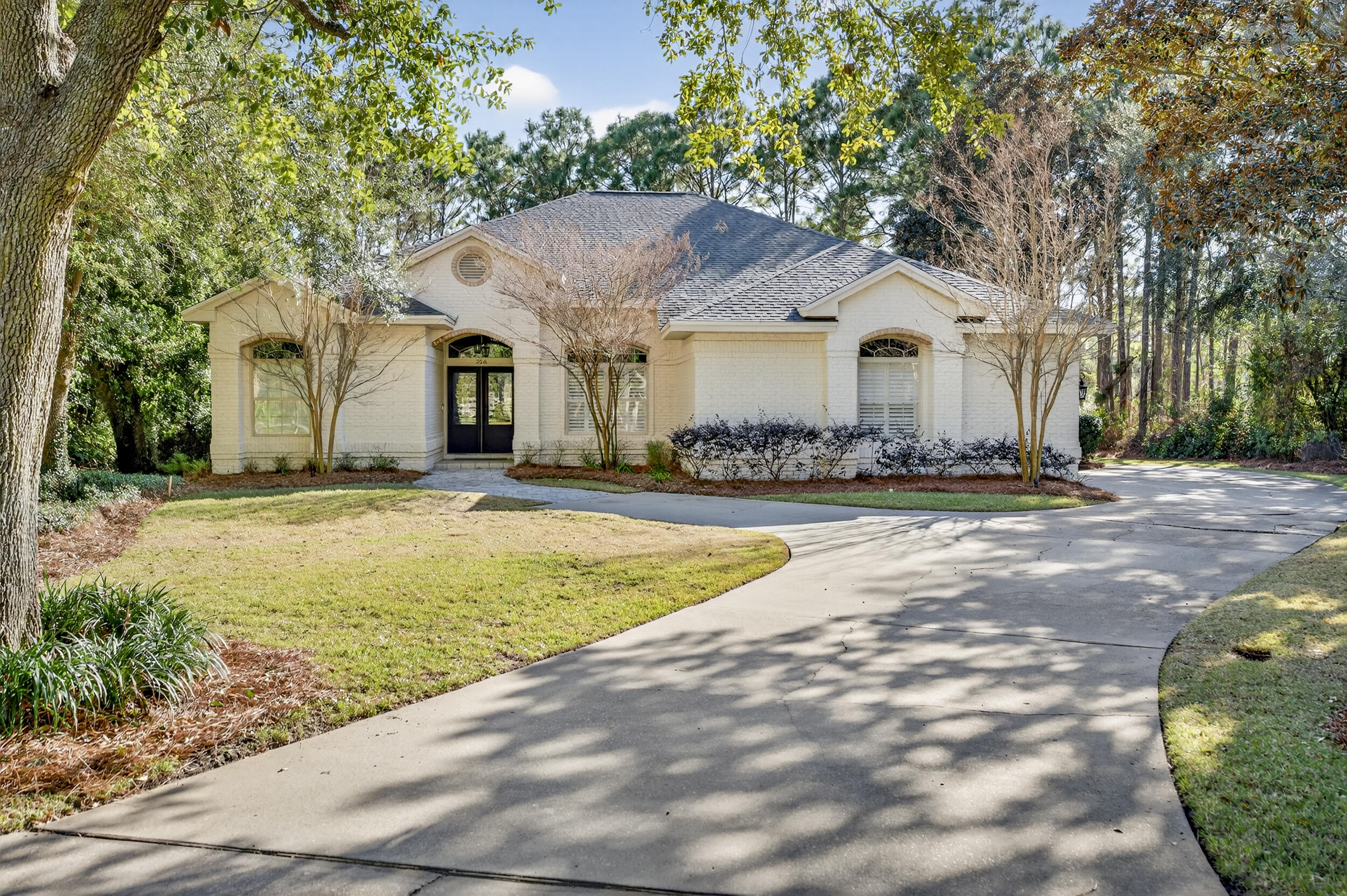 256 Leaning Pines Loop