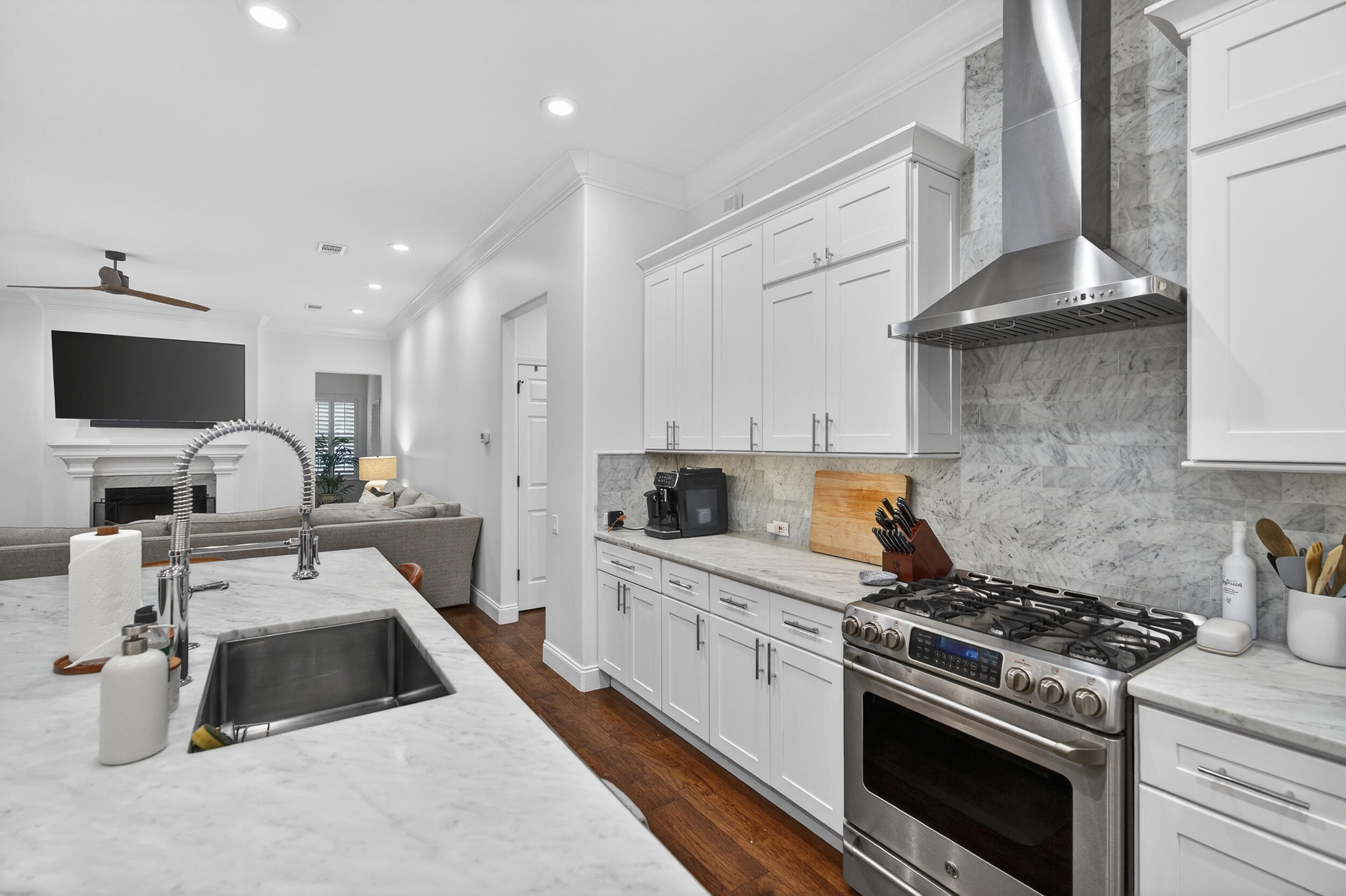 256 Leaning Pines Loop