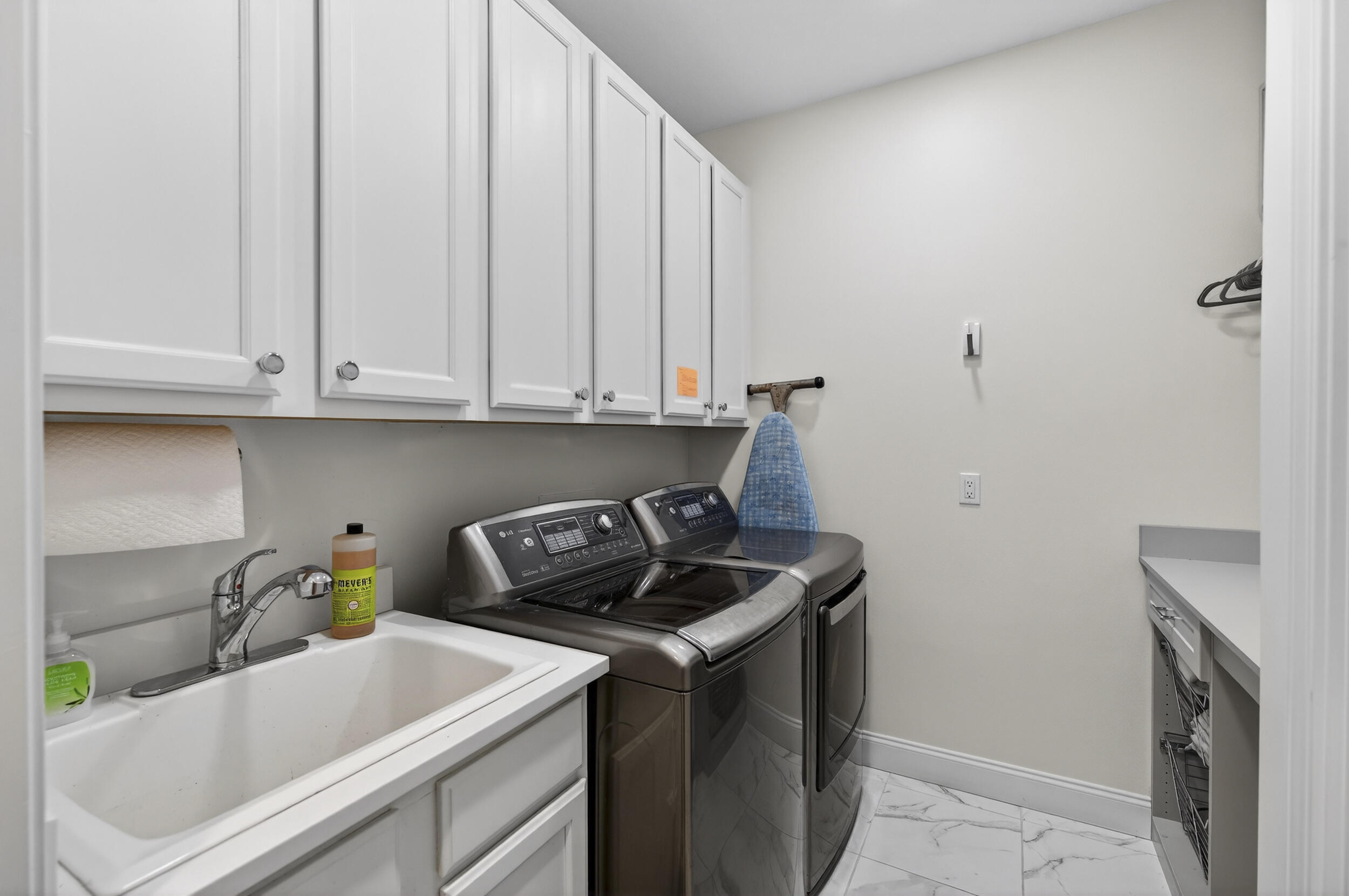 256 Leaning Pines Loop