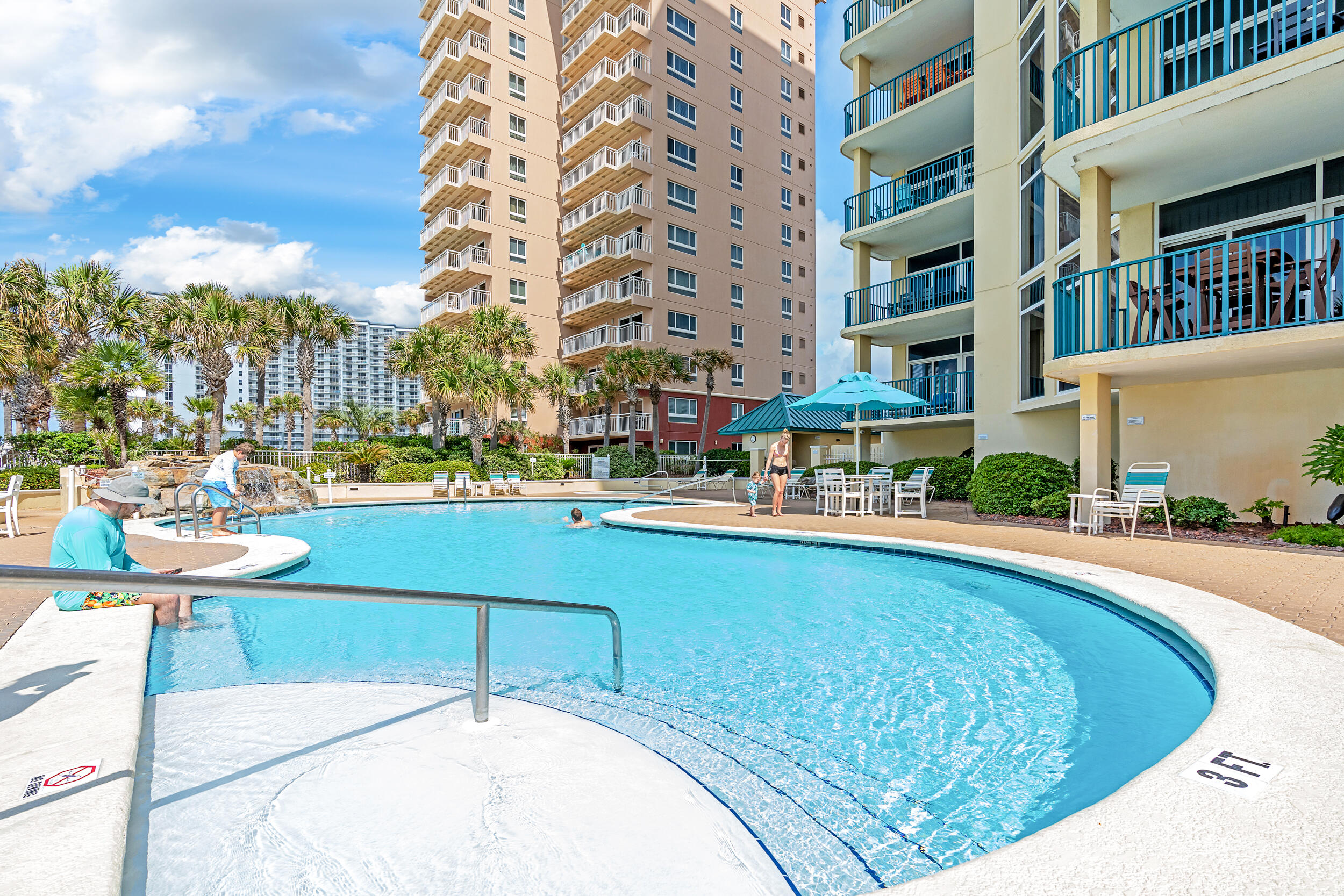 Jade East, 1018 Highway 98 1110