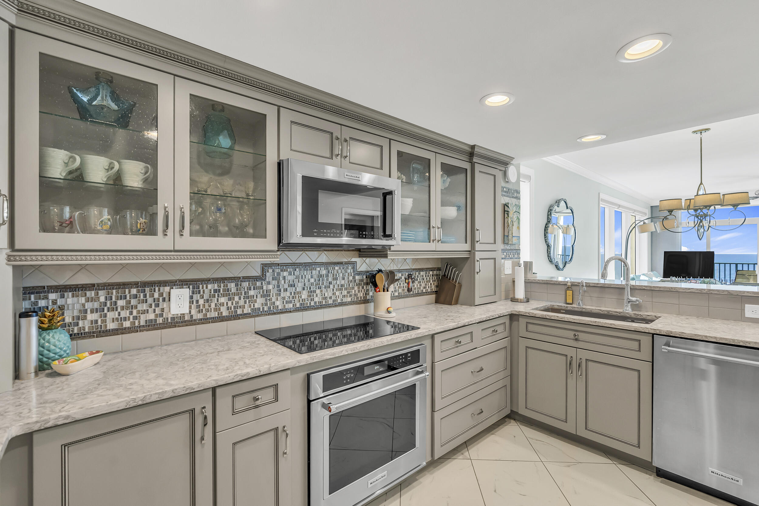 Jade East, 1018 Highway 98 1110