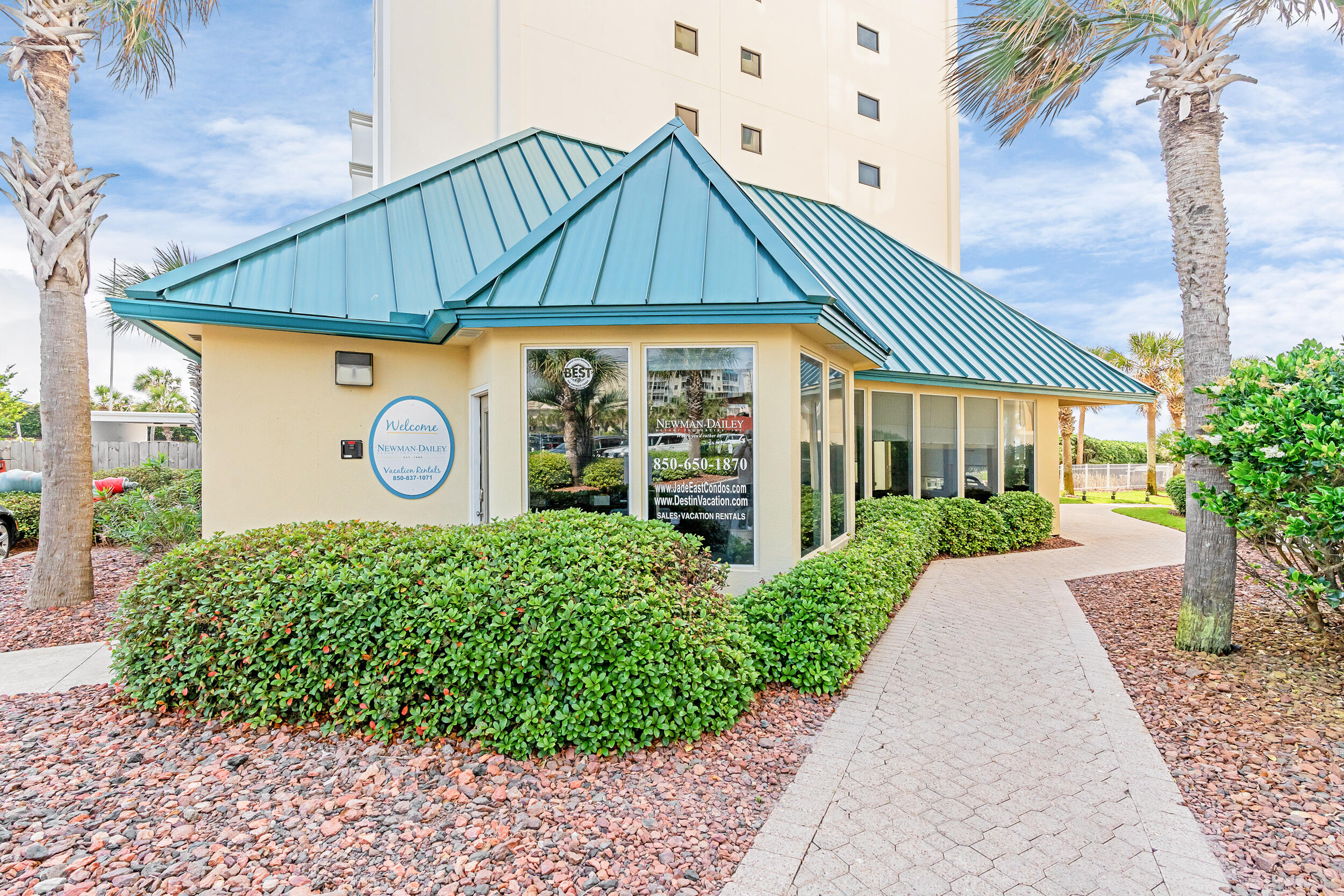 Jade East, 1018 Highway 98 1110