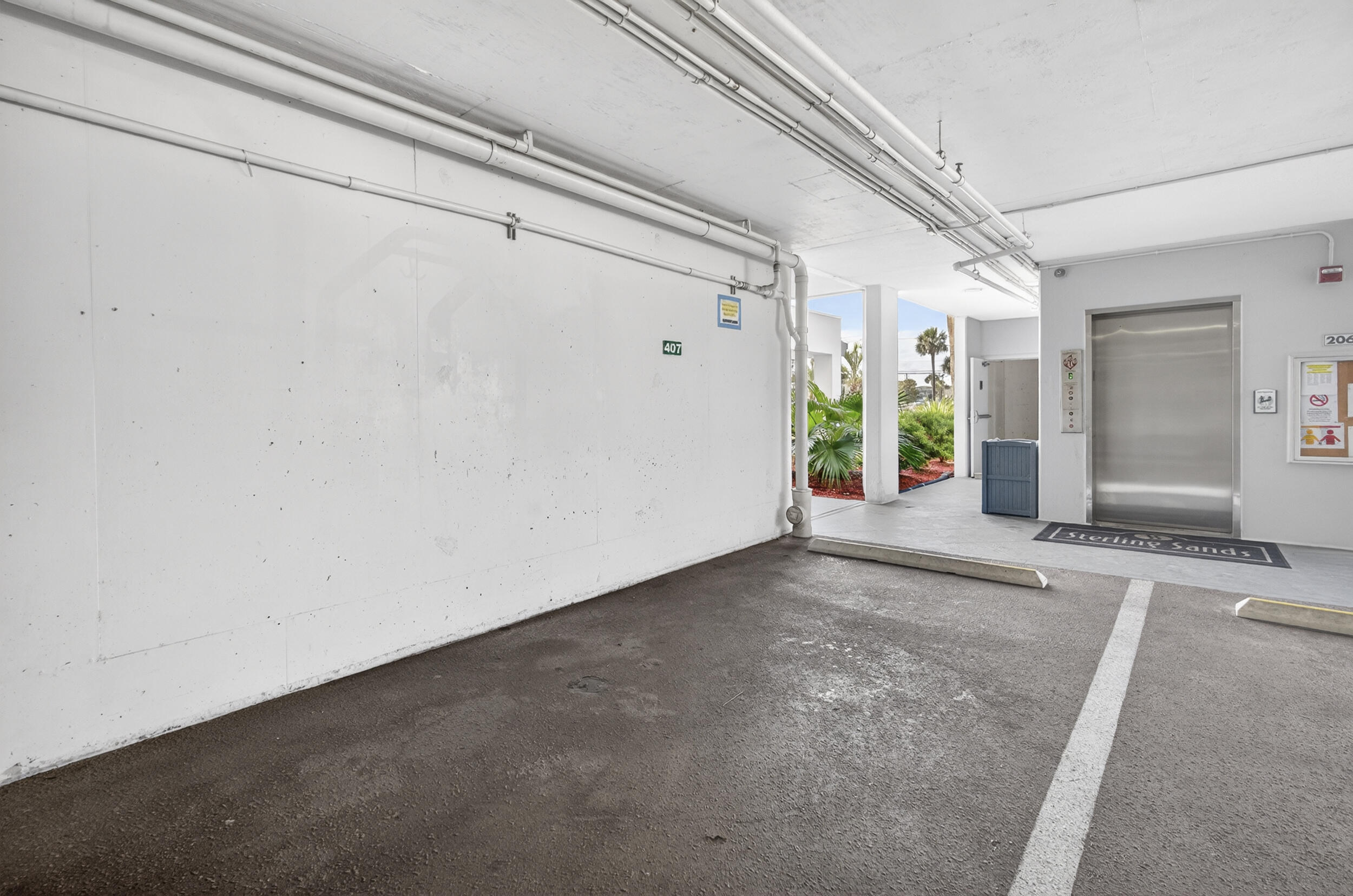 1080 Highway 98 407