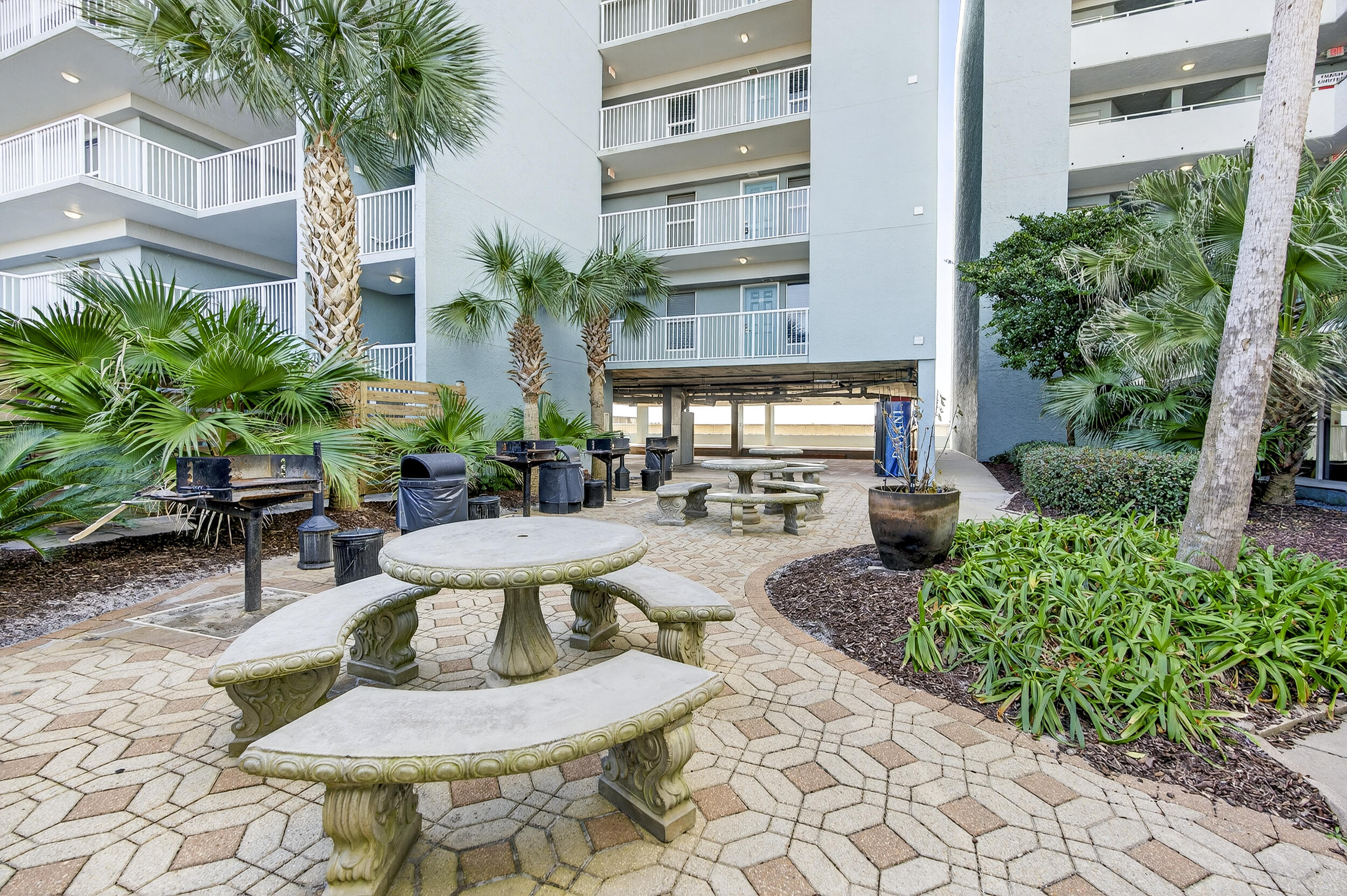 790 Santa Rosa Boulevard 405