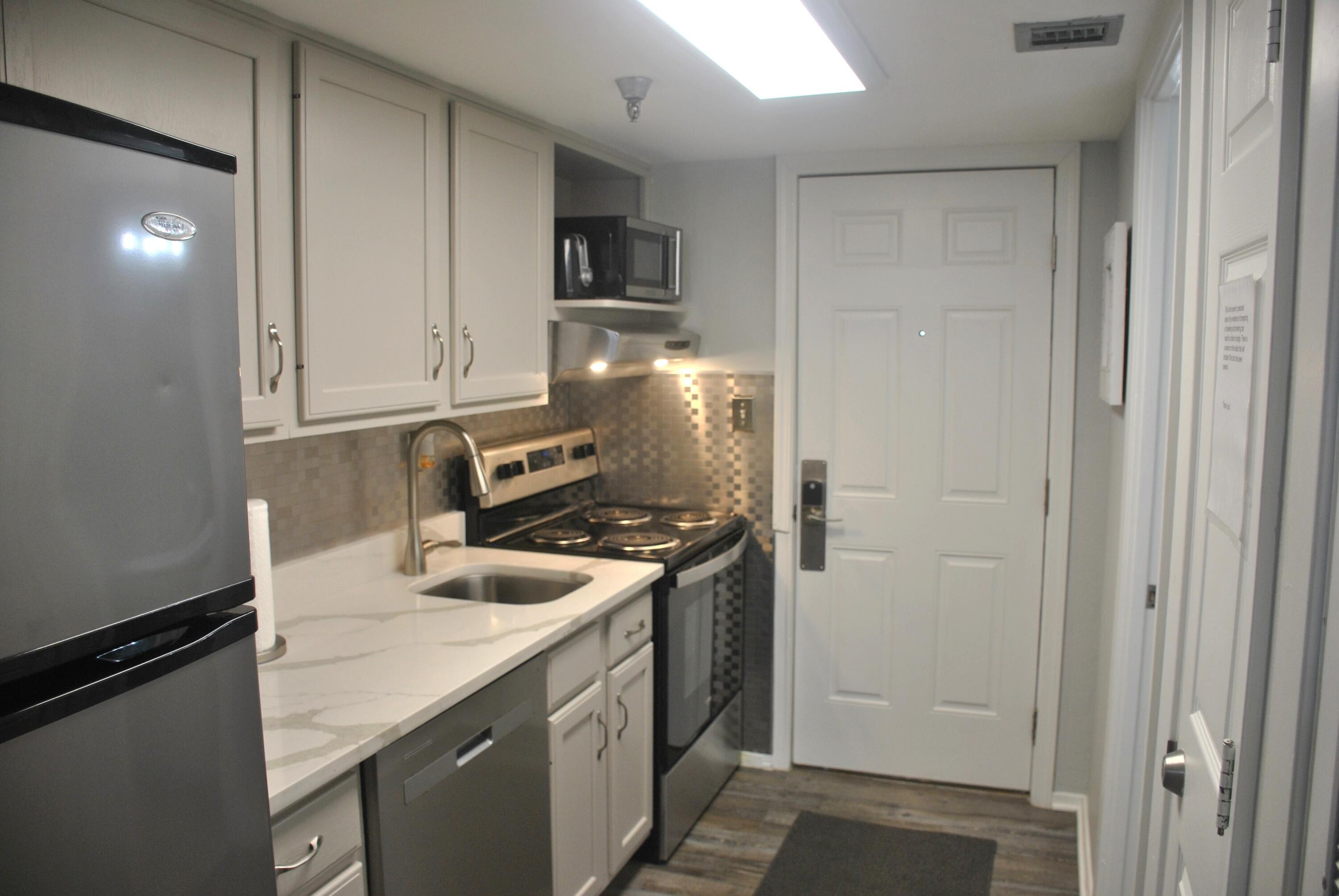 790 Santa Rosa Boulevard 405