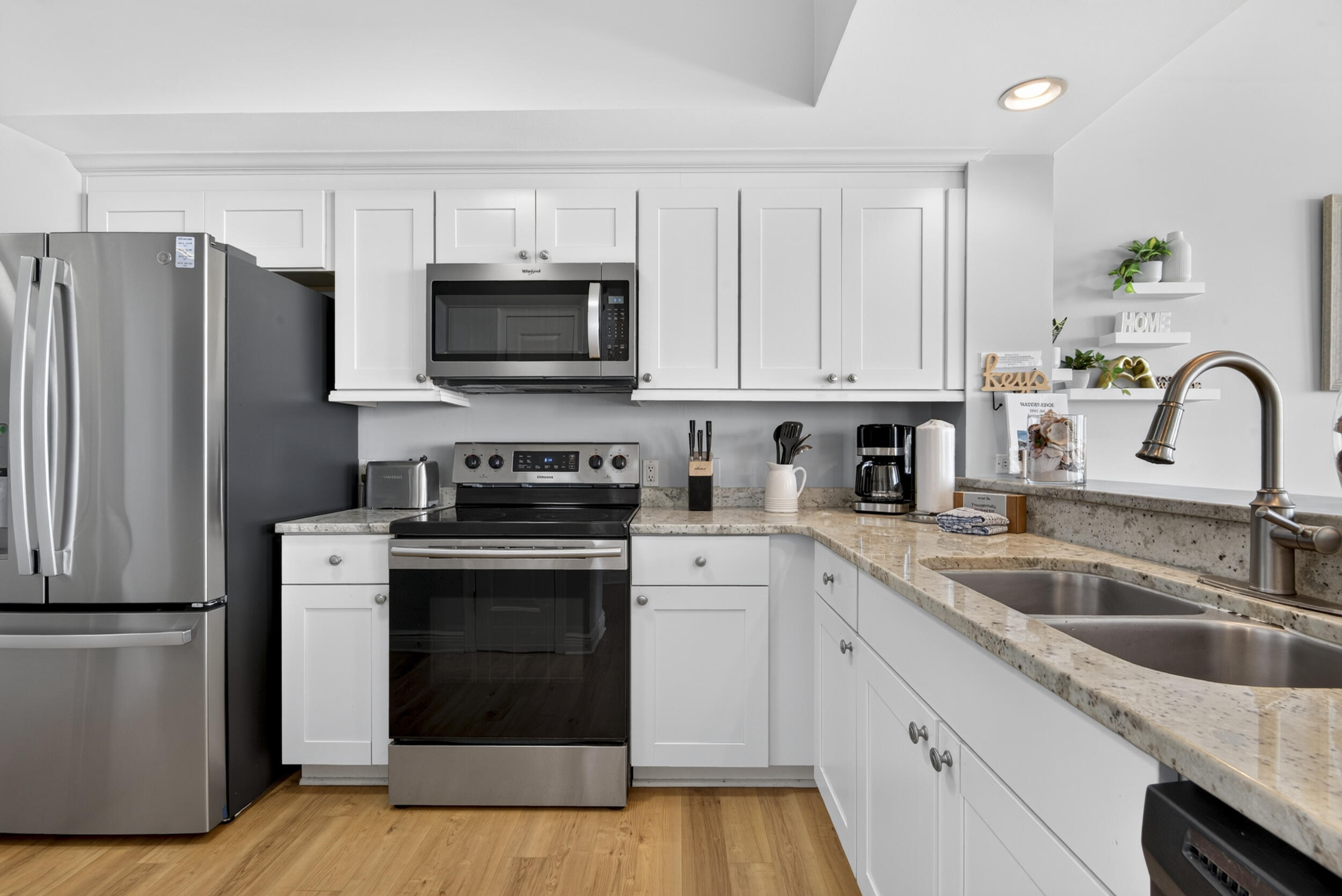 590 Santa Rosa Boulevard UNIT 203