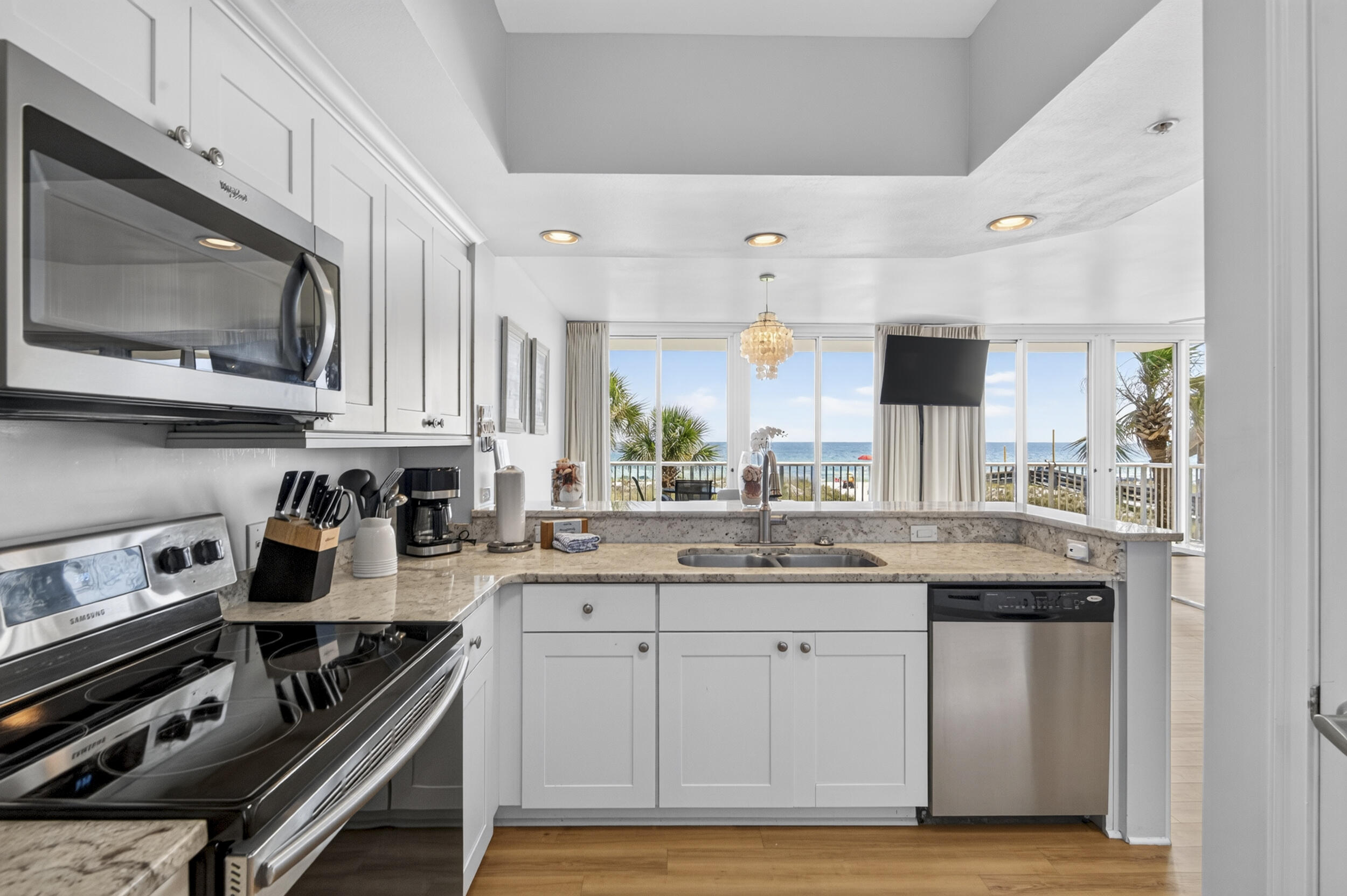 590 Santa Rosa Boulevard UNIT 203