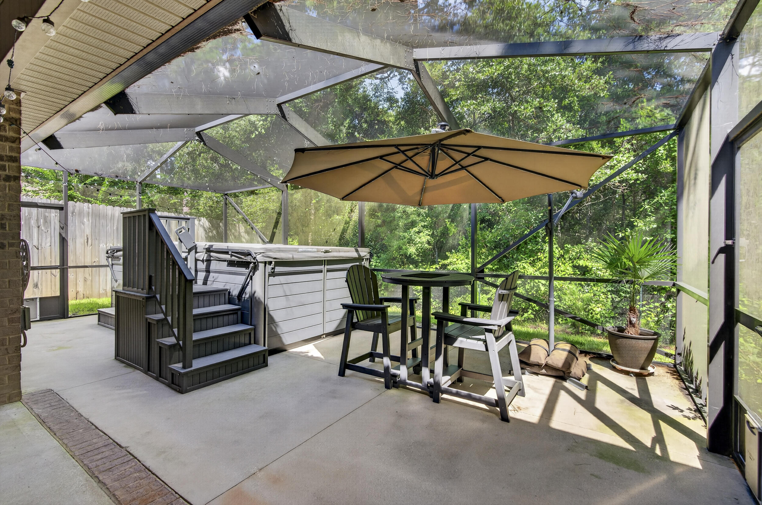 123 Big Oak Lane