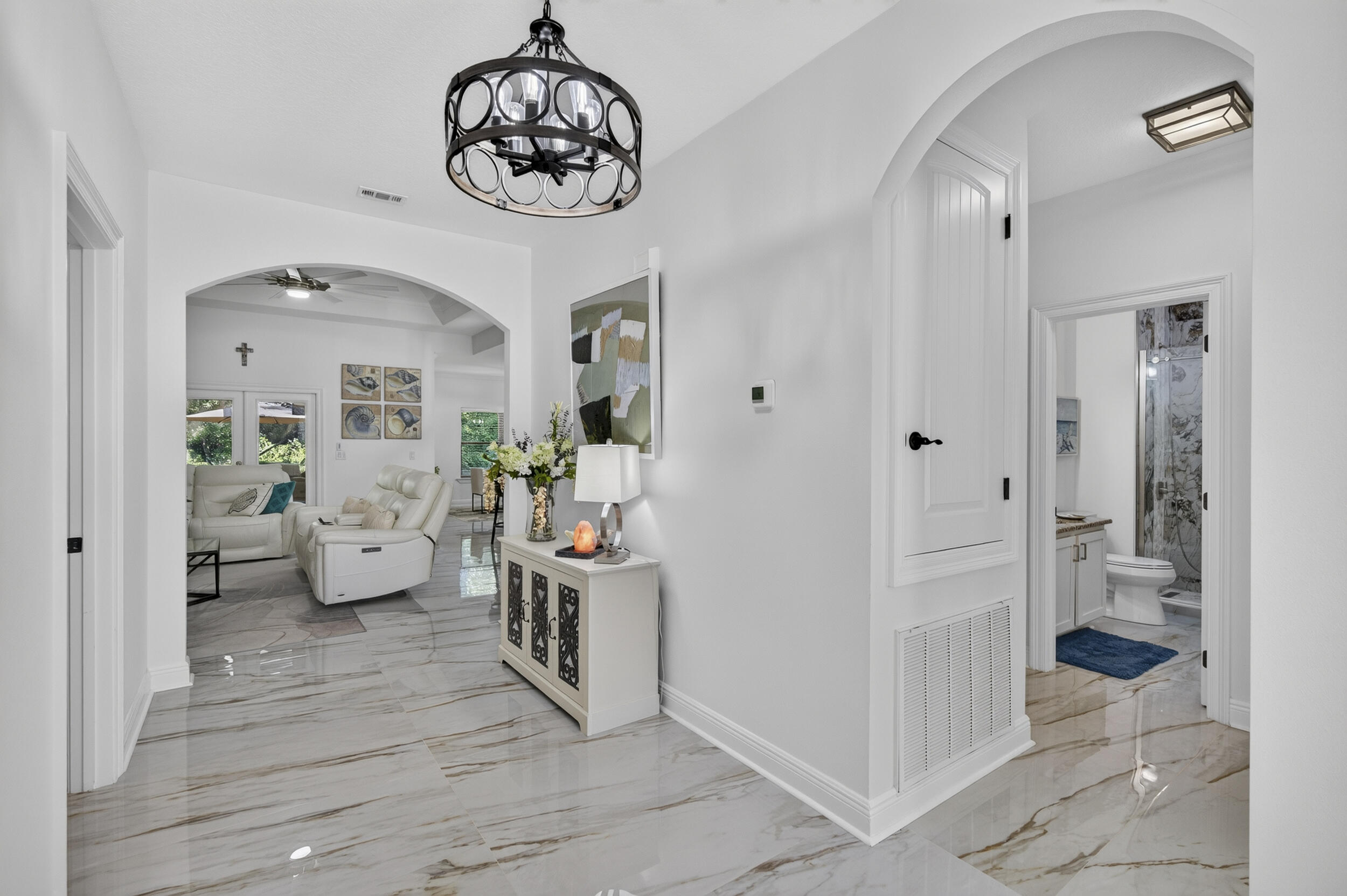 123 Big Oak Lane