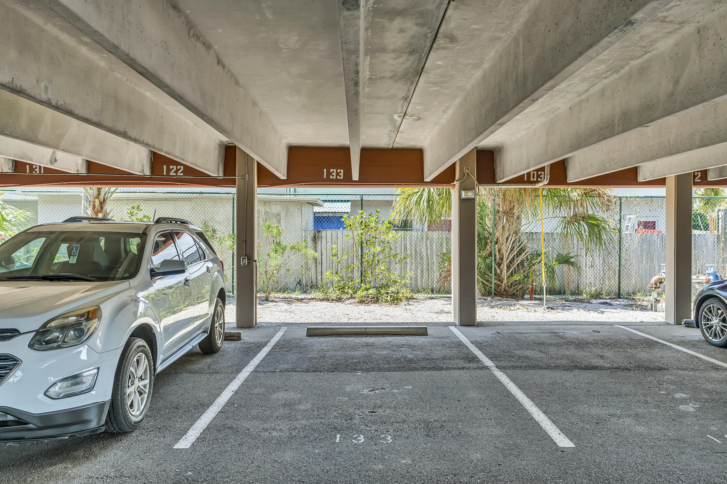 1008 E Highway 98 133