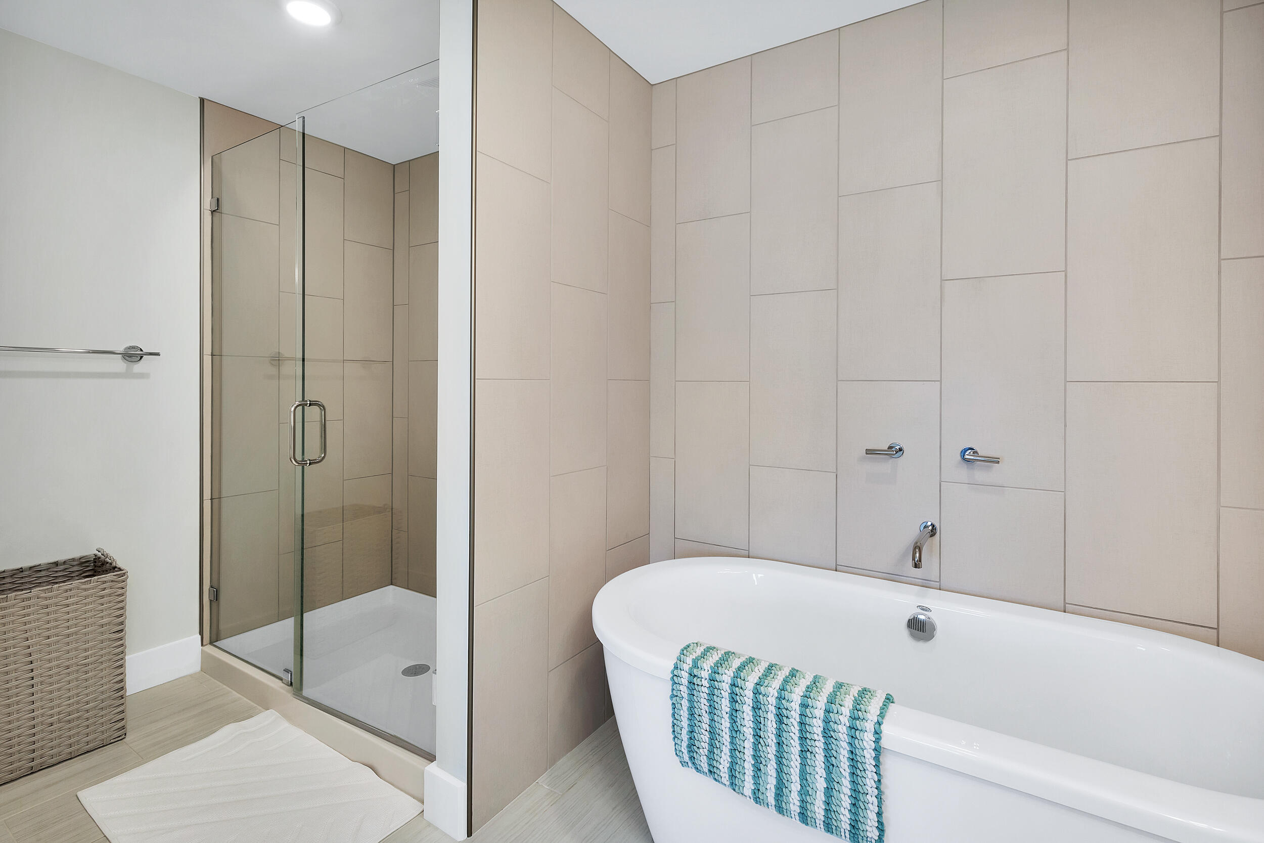 858 Scallop Court UNIT 301