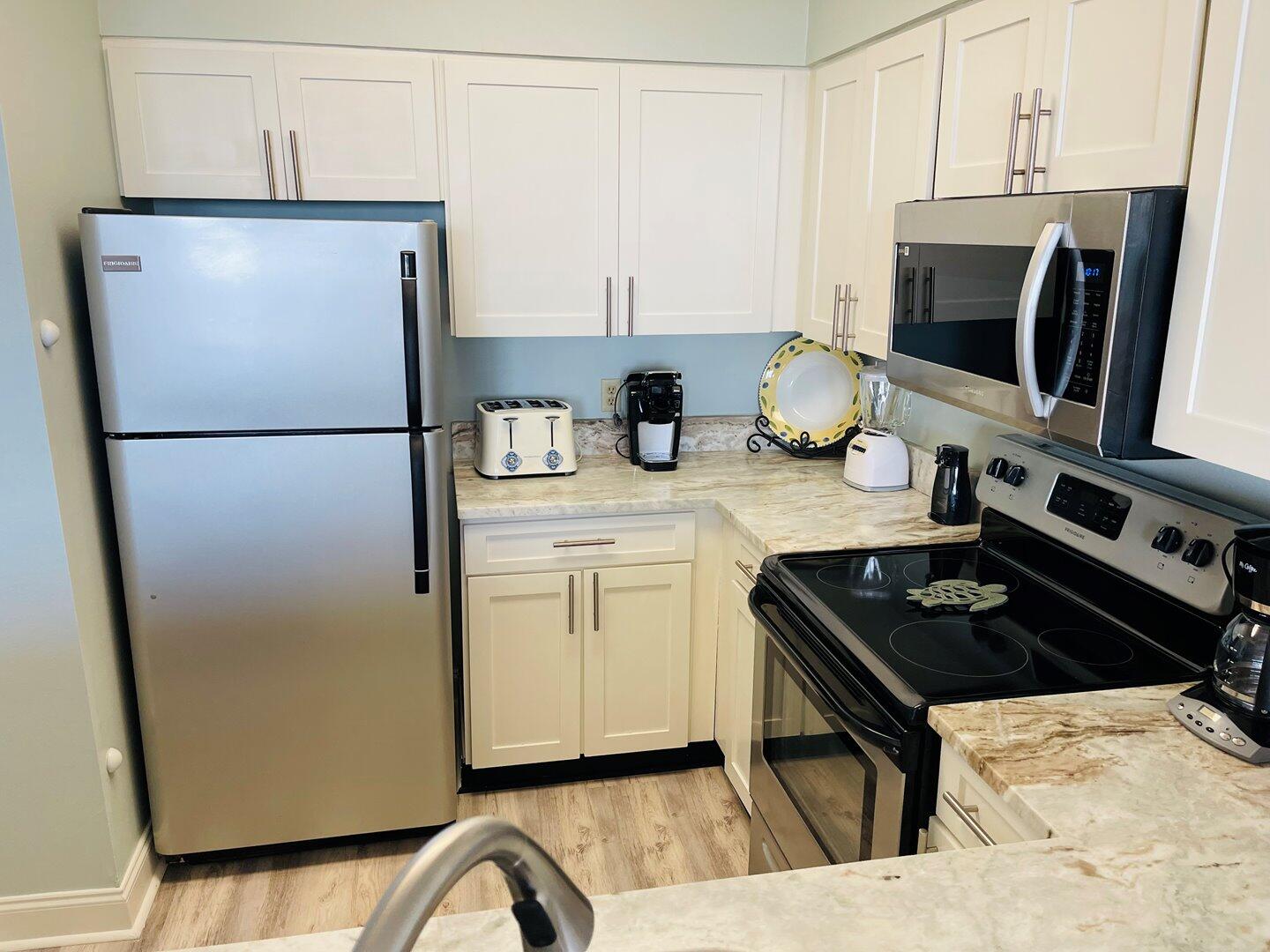 1002 Highway 98, 202