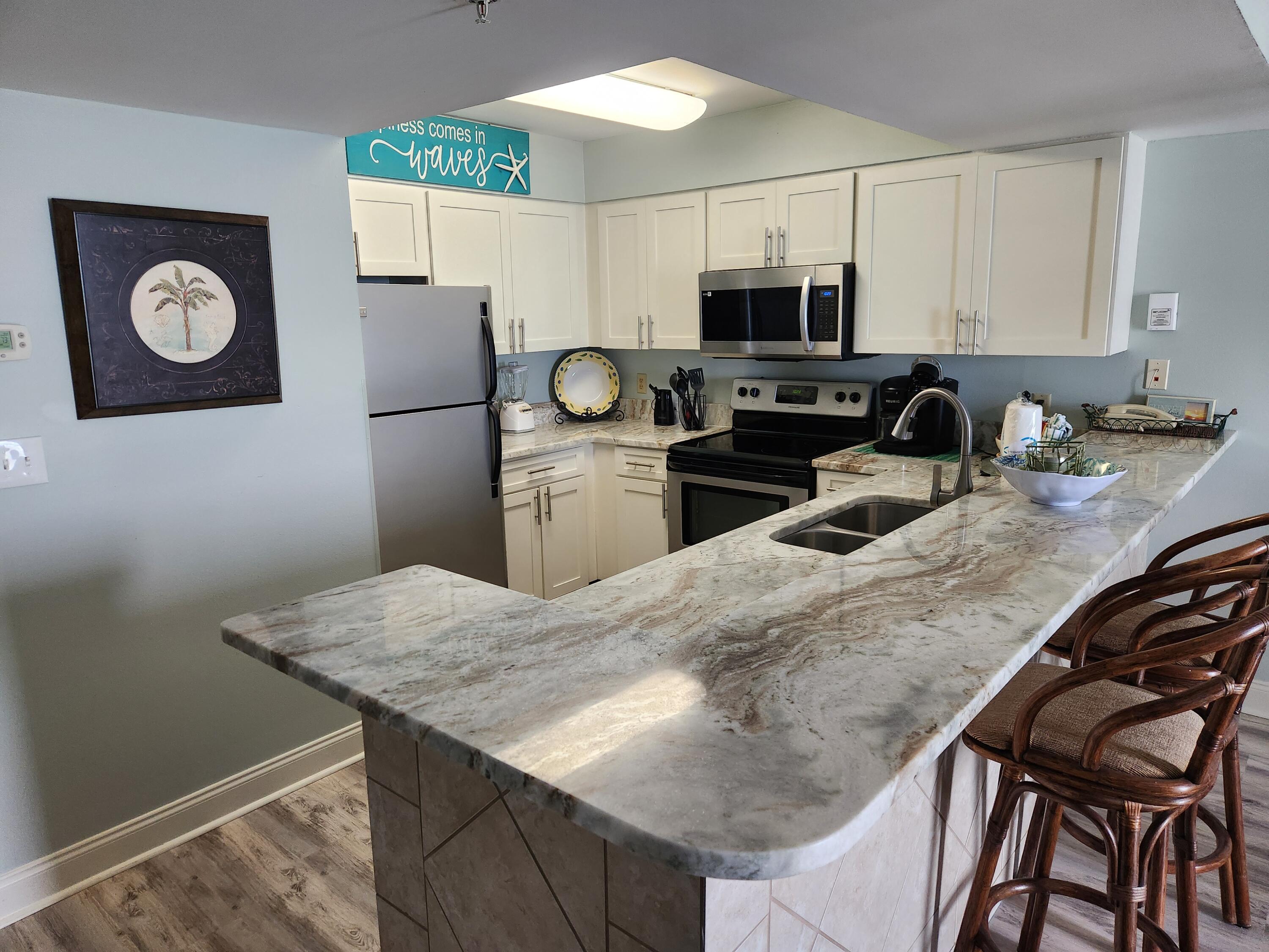 1002 Highway 98, 202