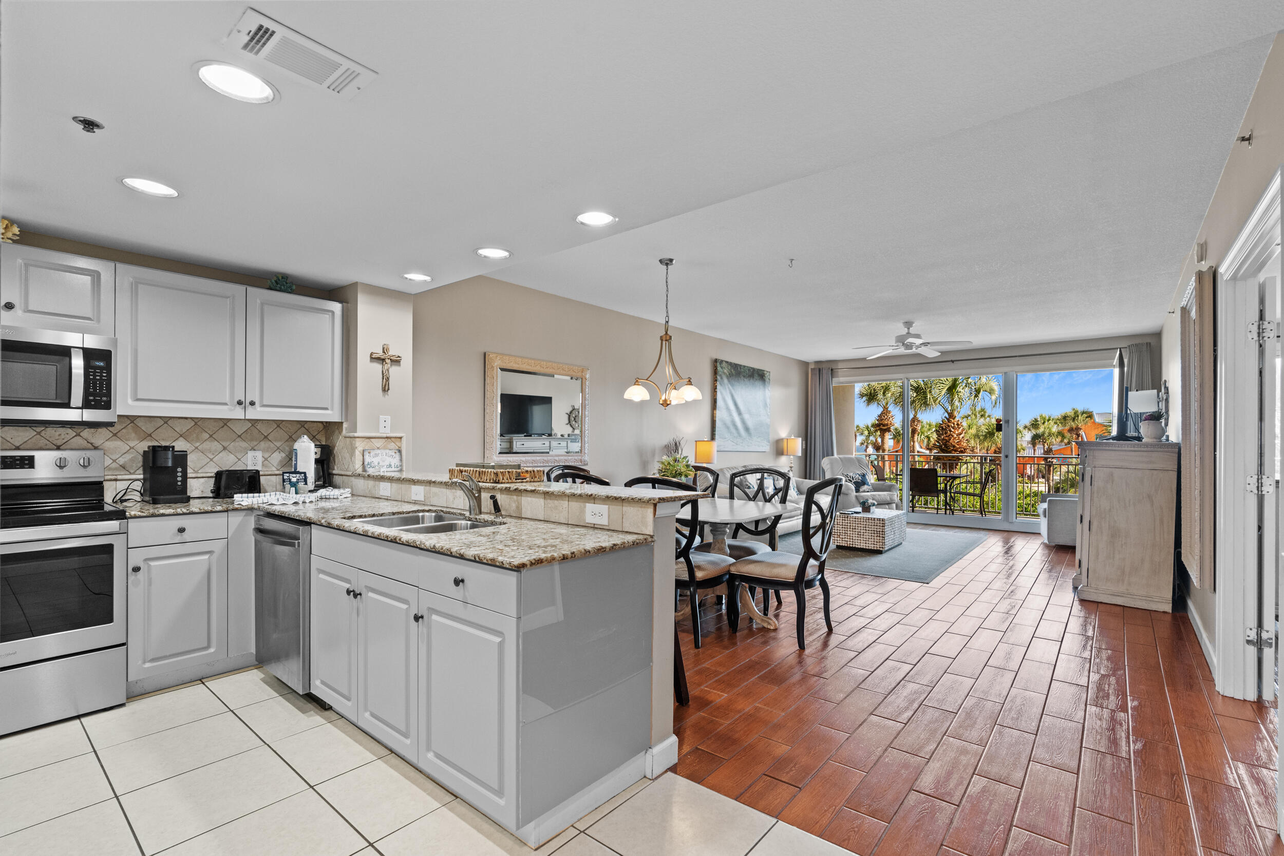 1751 Scenic Highway 98, UNIT 207