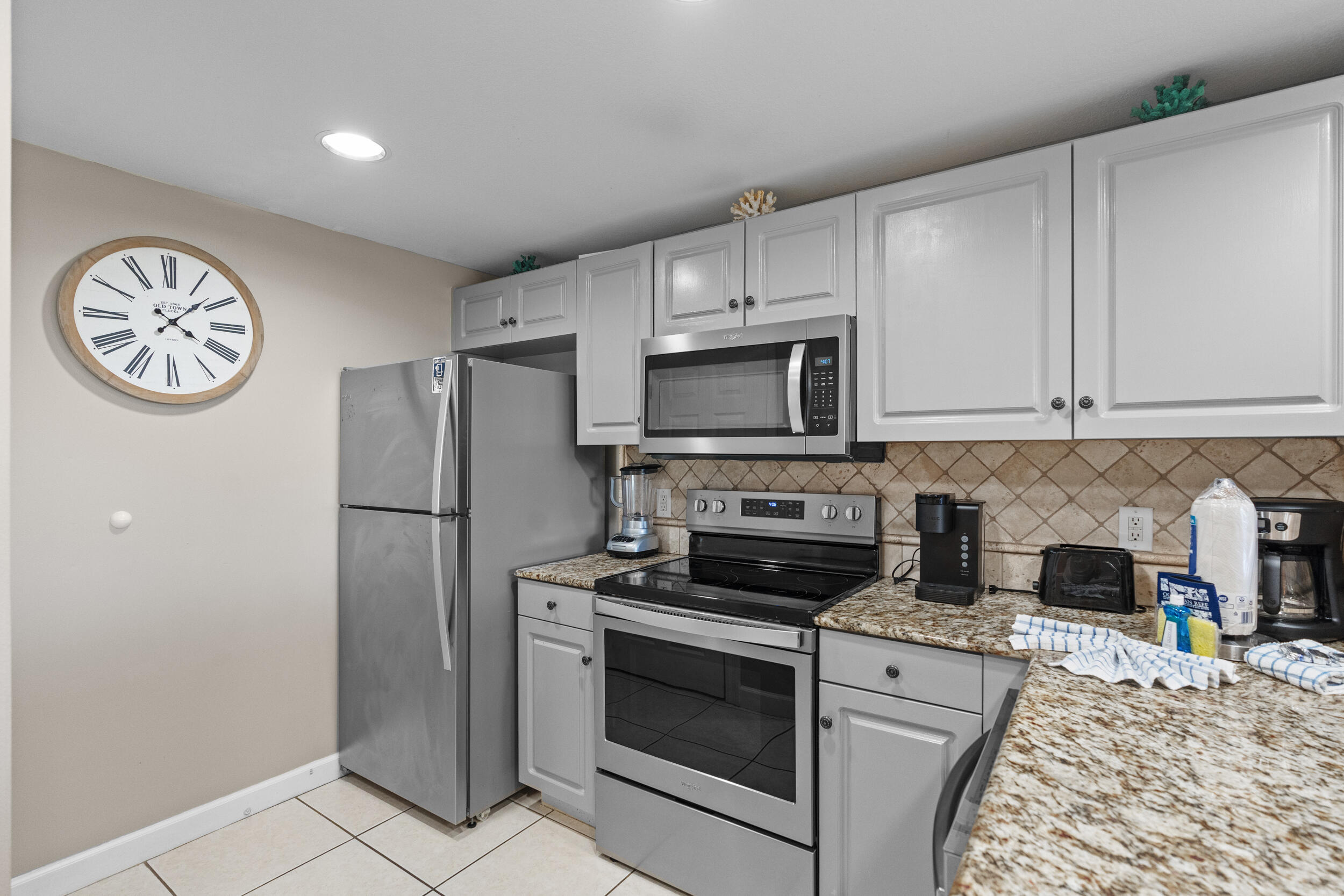 1751 Scenic Highway 98, UNIT 207