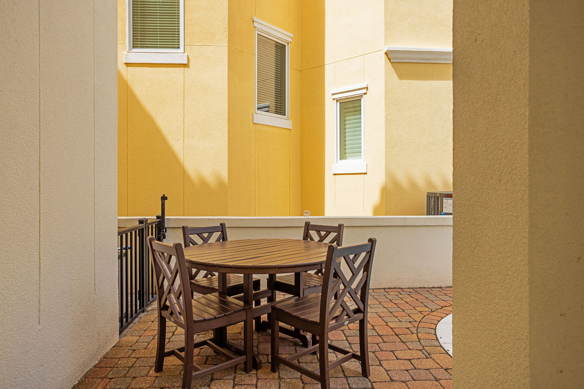 4713 Ocean Boulevard