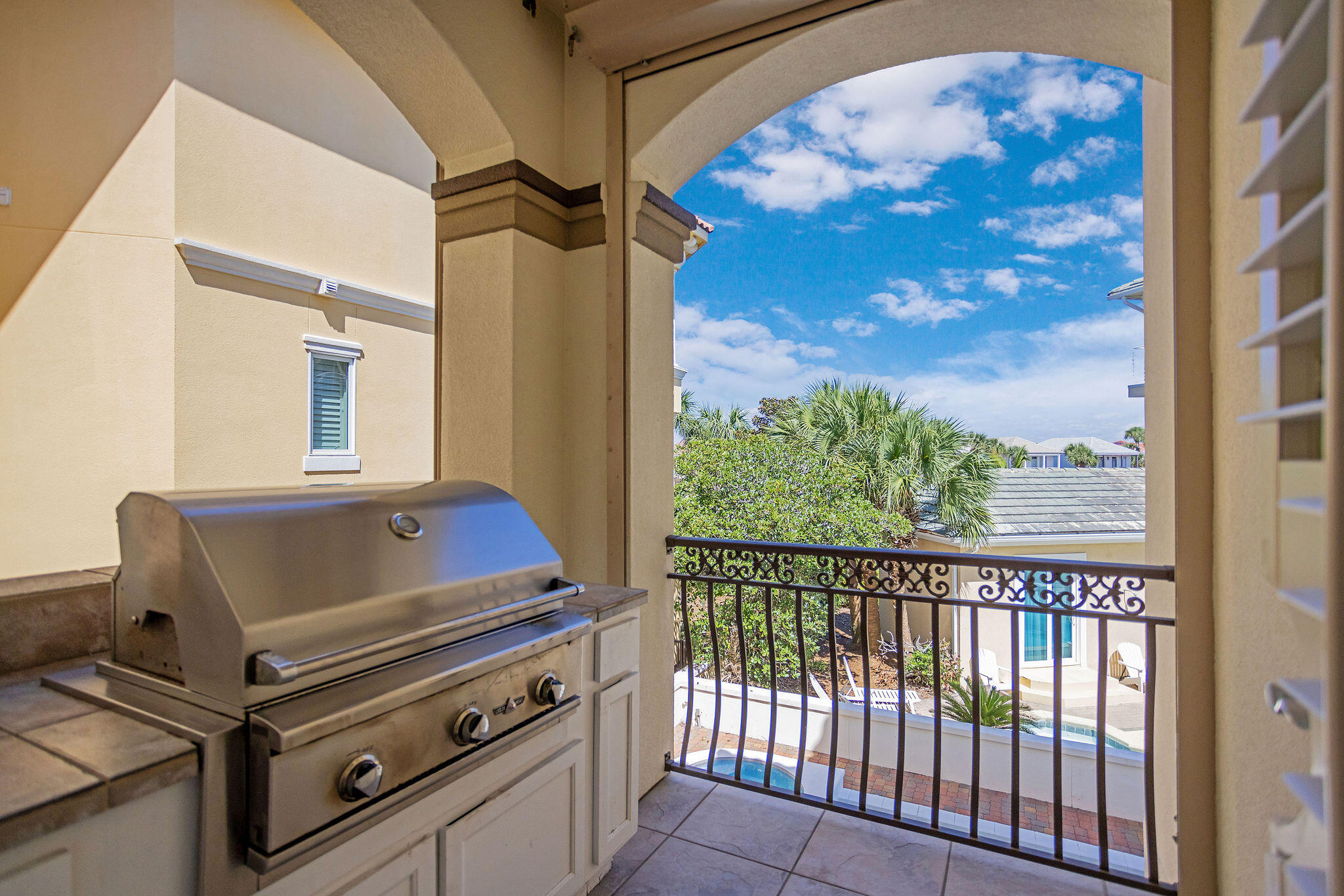 4713 Ocean Boulevard