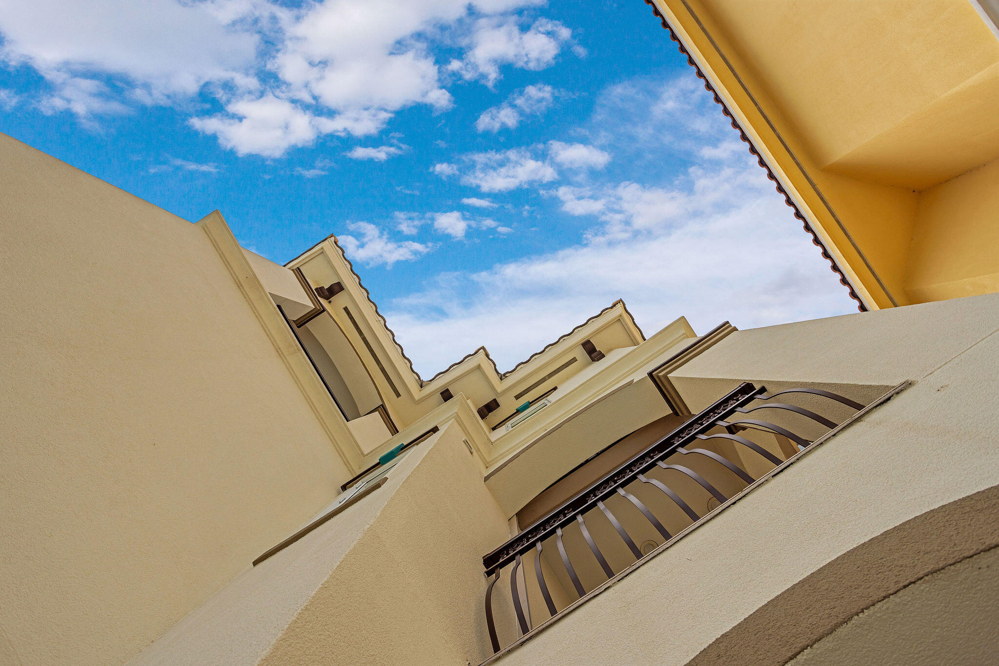 4713 Ocean Boulevard