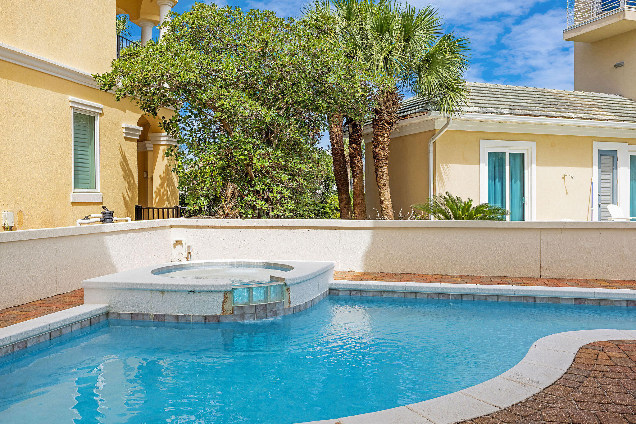 4713 Ocean Boulevard