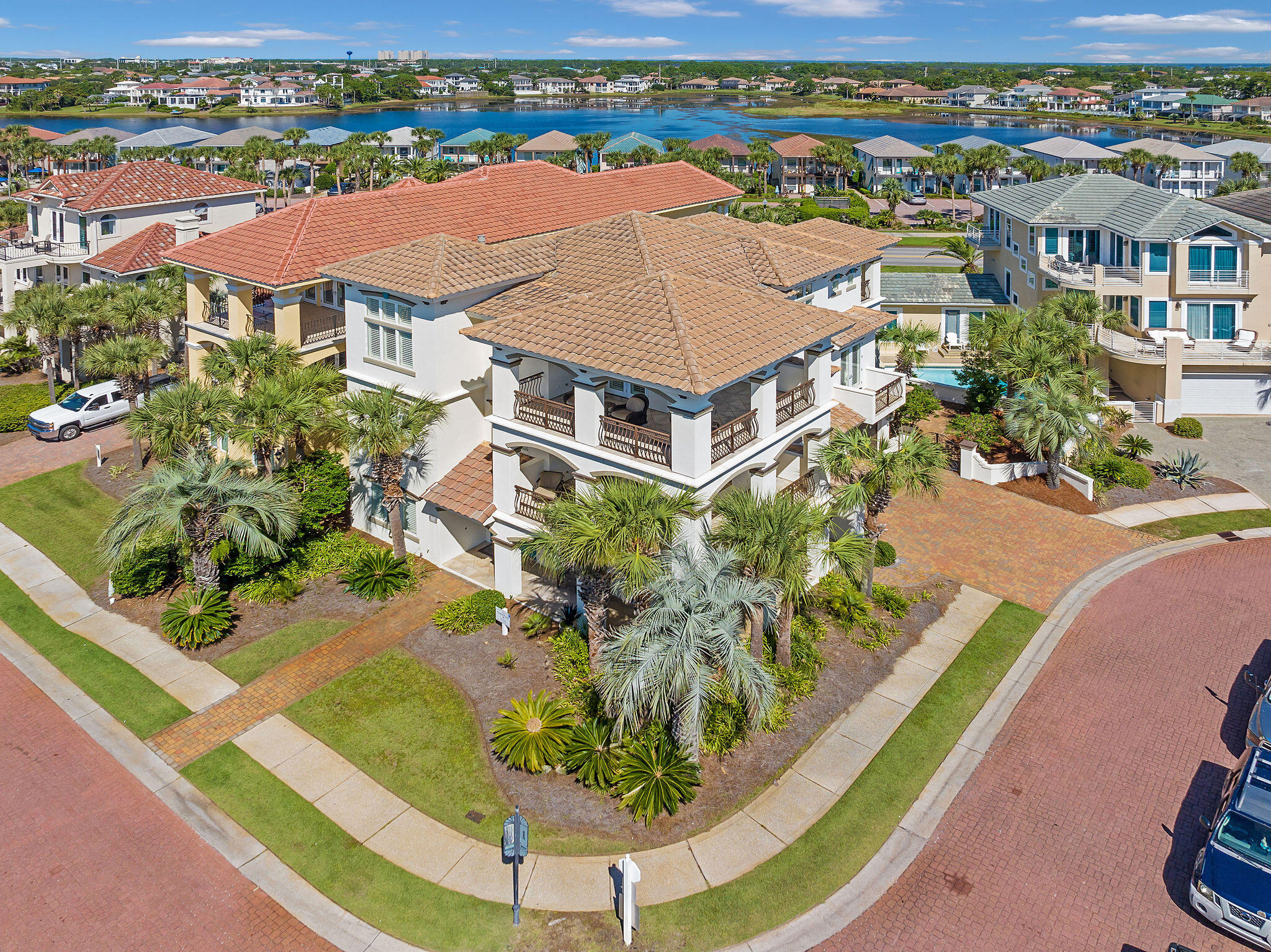 4713 Ocean Boulevard