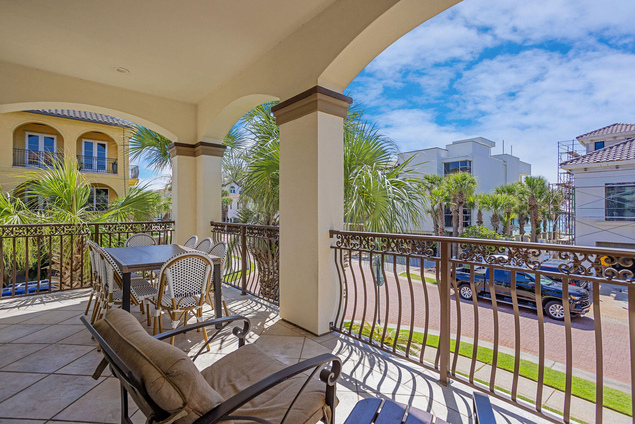 4713 Ocean Boulevard