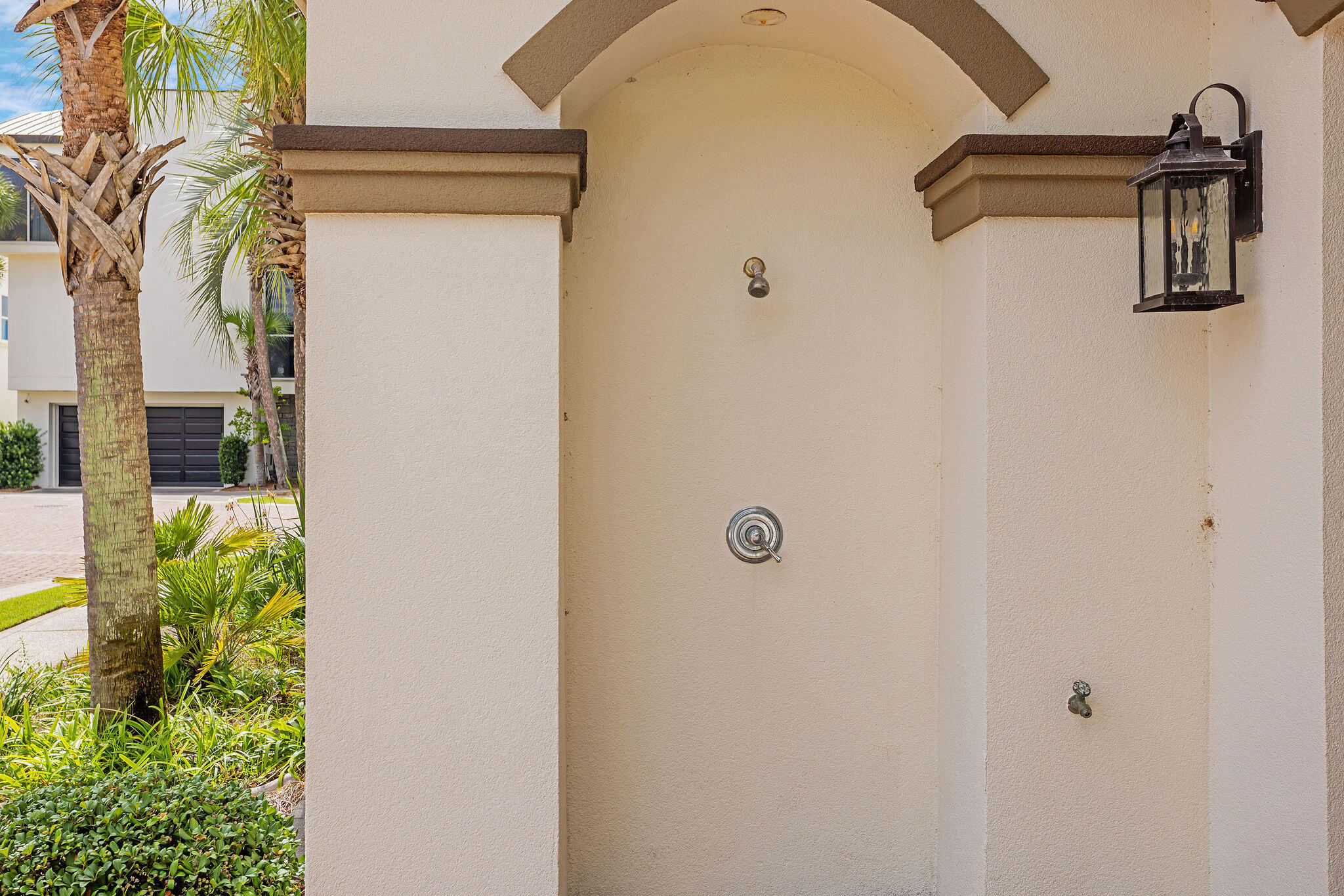 4713 Ocean Boulevard