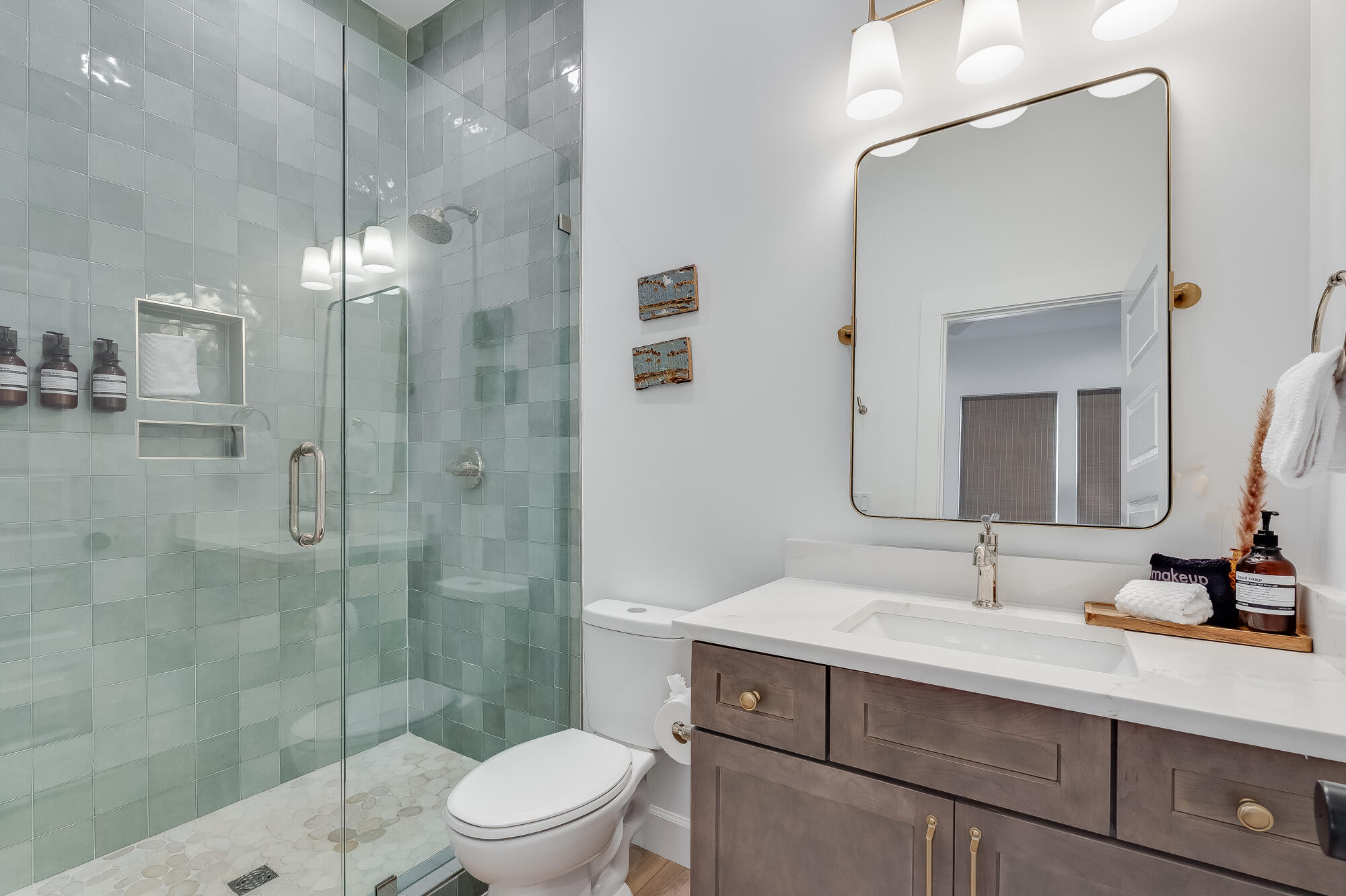 514 S Geronimo Street