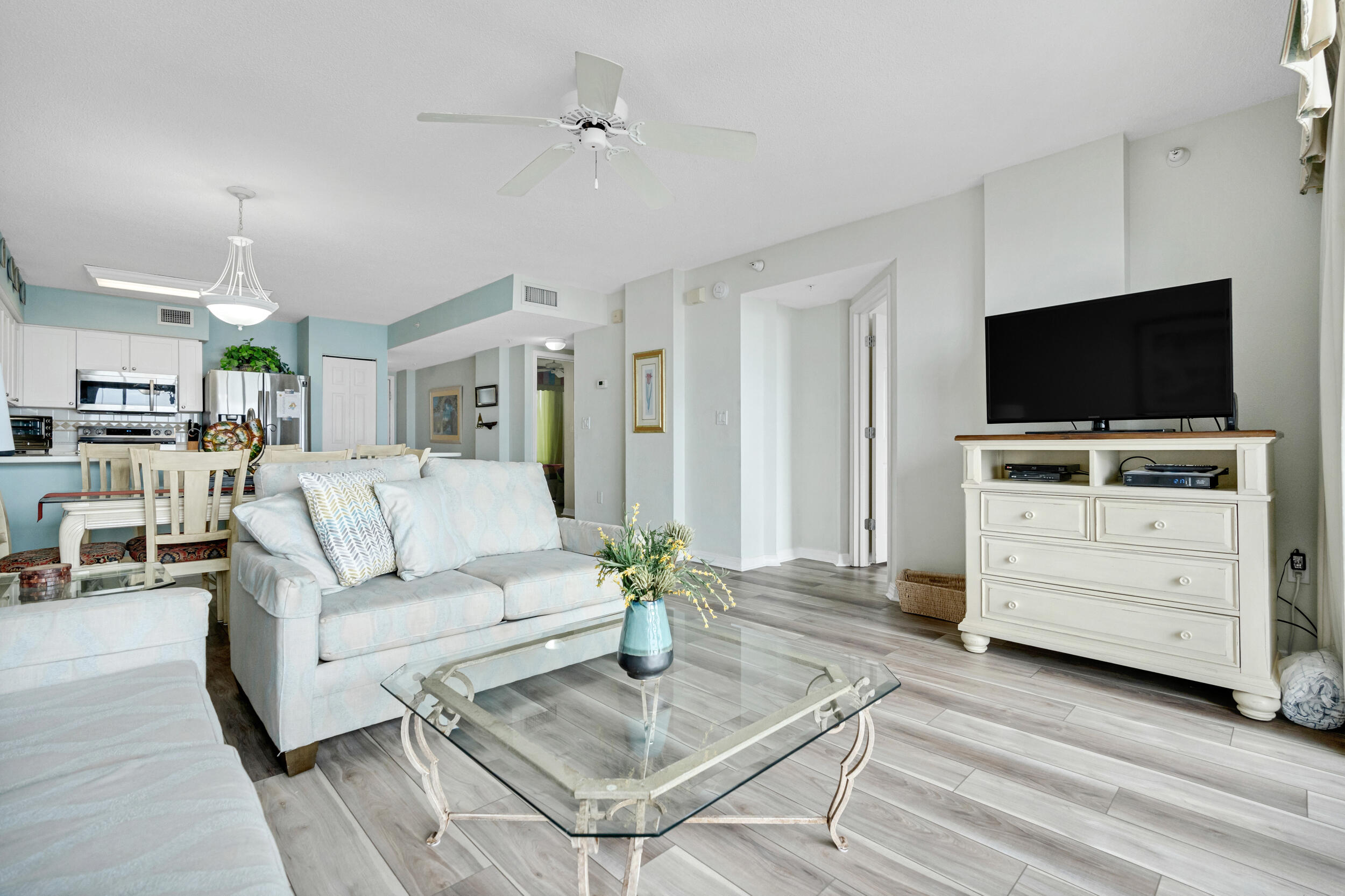 520 Santa Rosa Boulevard, 313