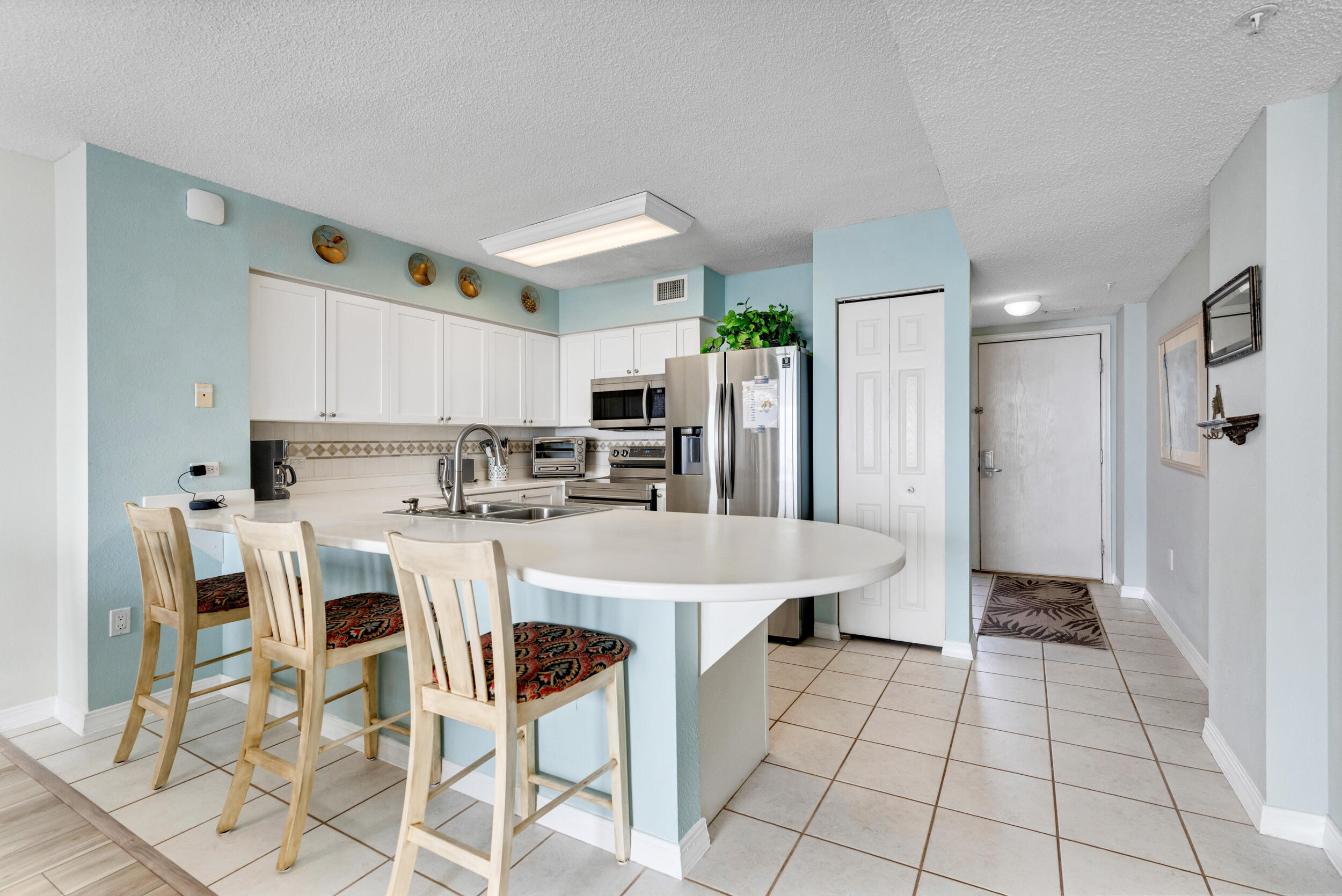 520 Santa Rosa Boulevard, 313