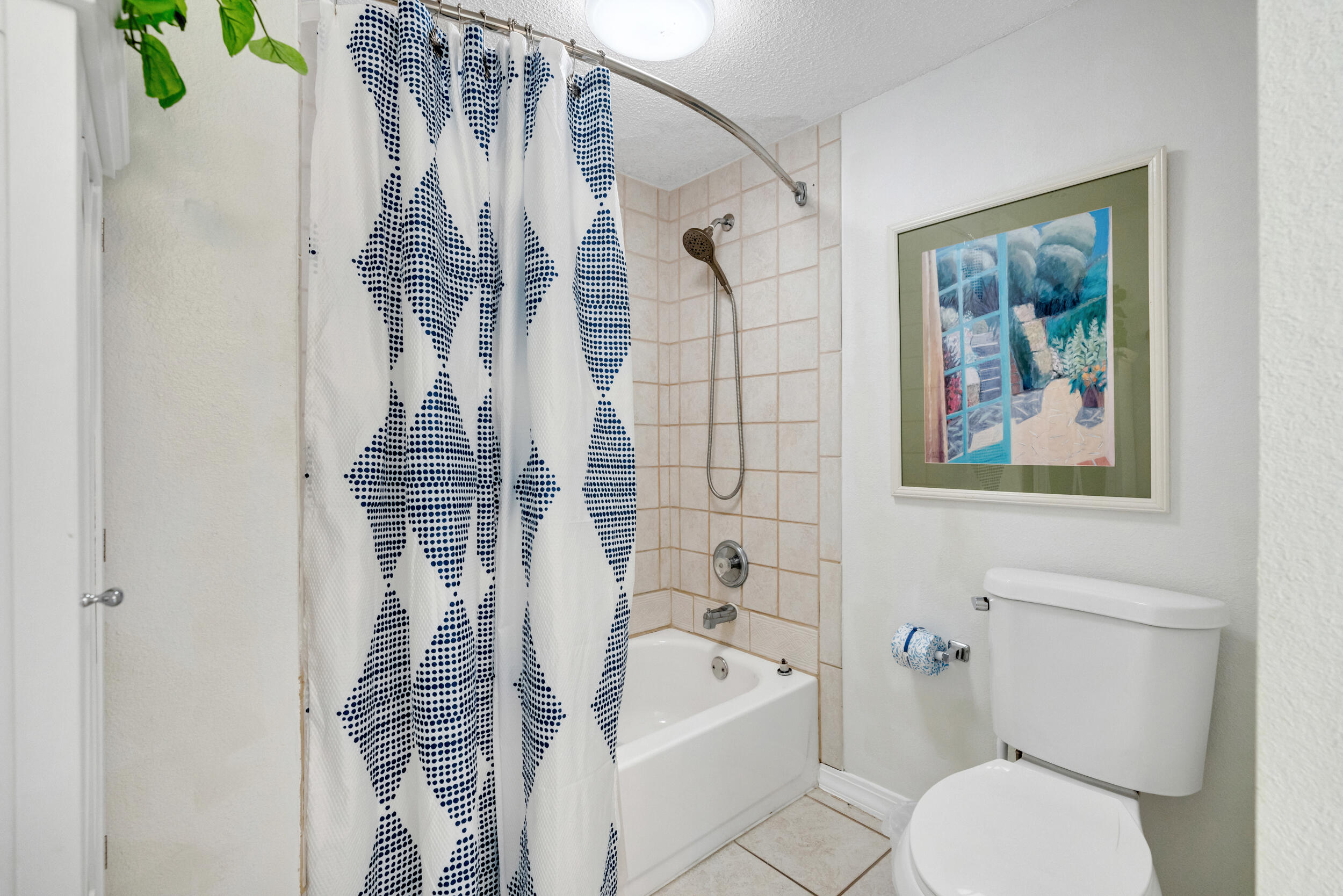 520 Santa Rosa Boulevard, 313