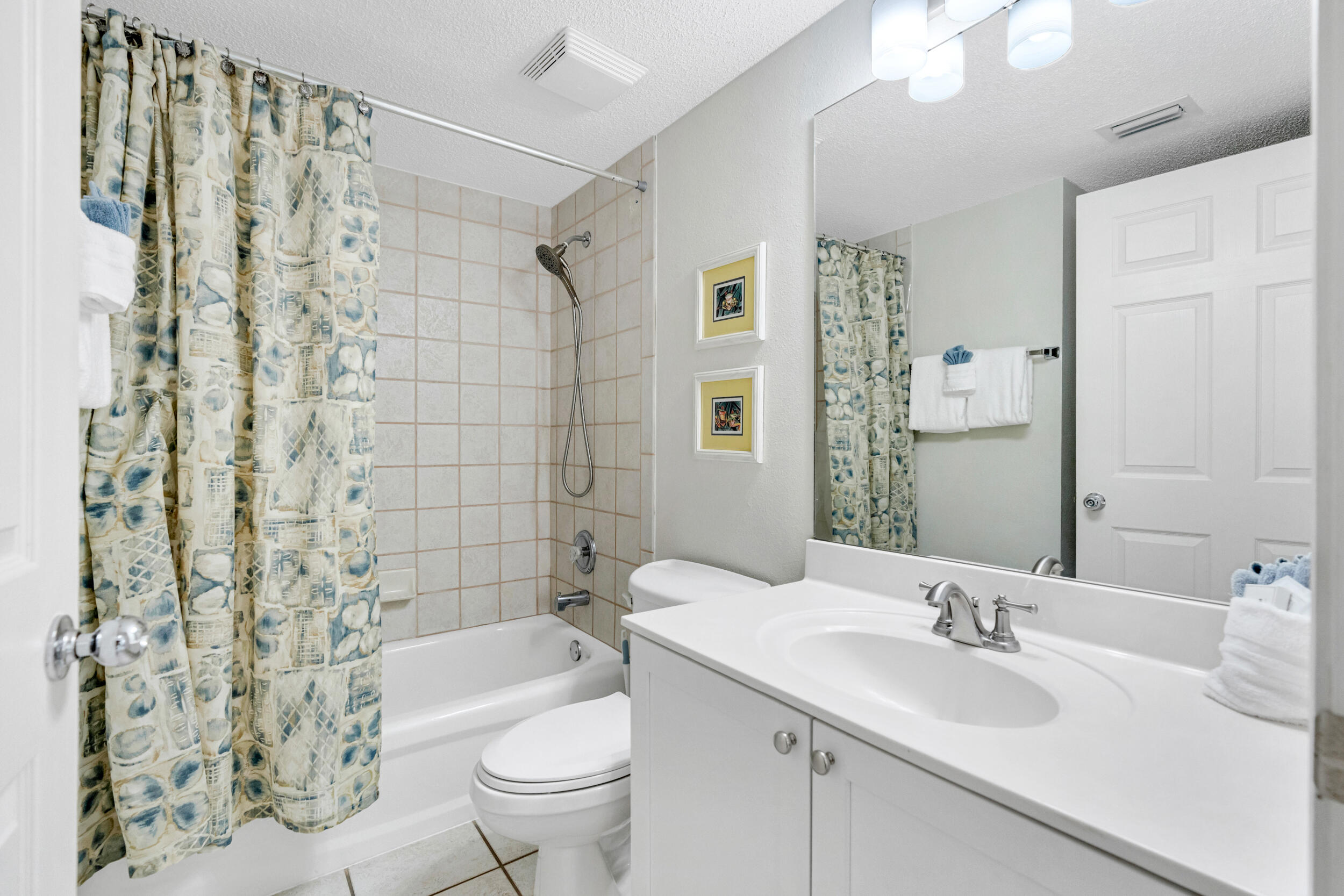 520 Santa Rosa Boulevard, 313