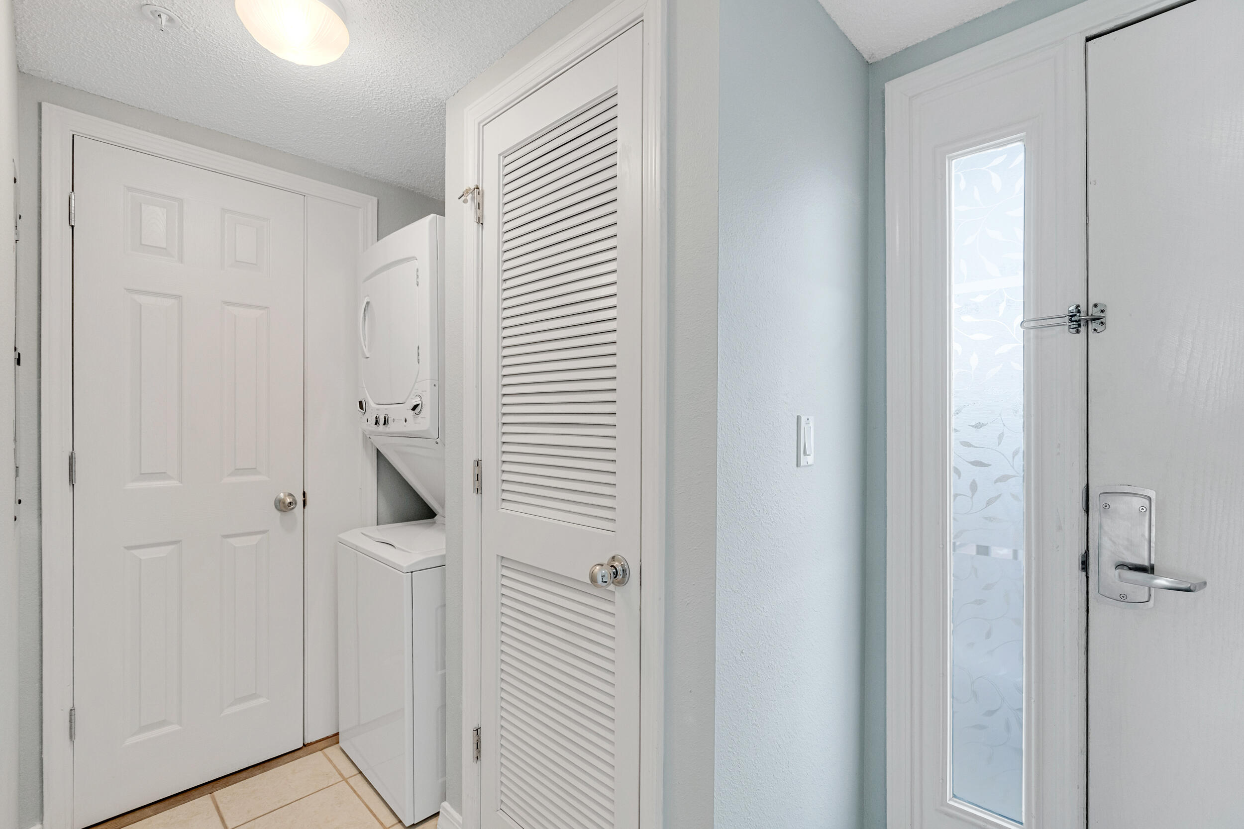 520 Santa Rosa Boulevard, 313