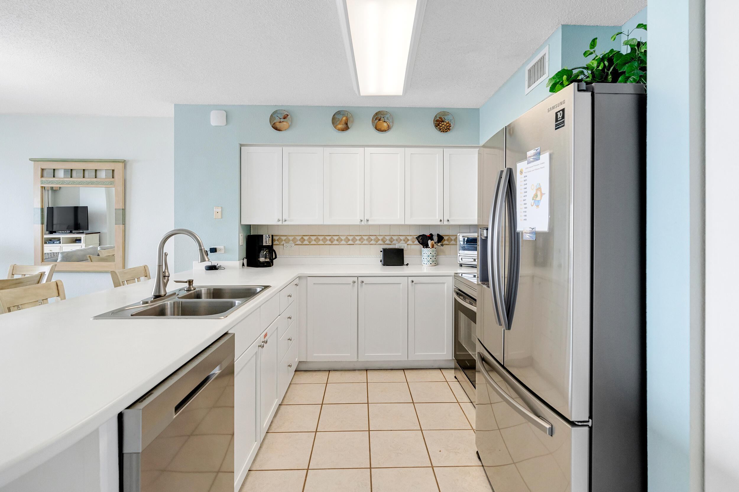 520 Santa Rosa Boulevard, 313