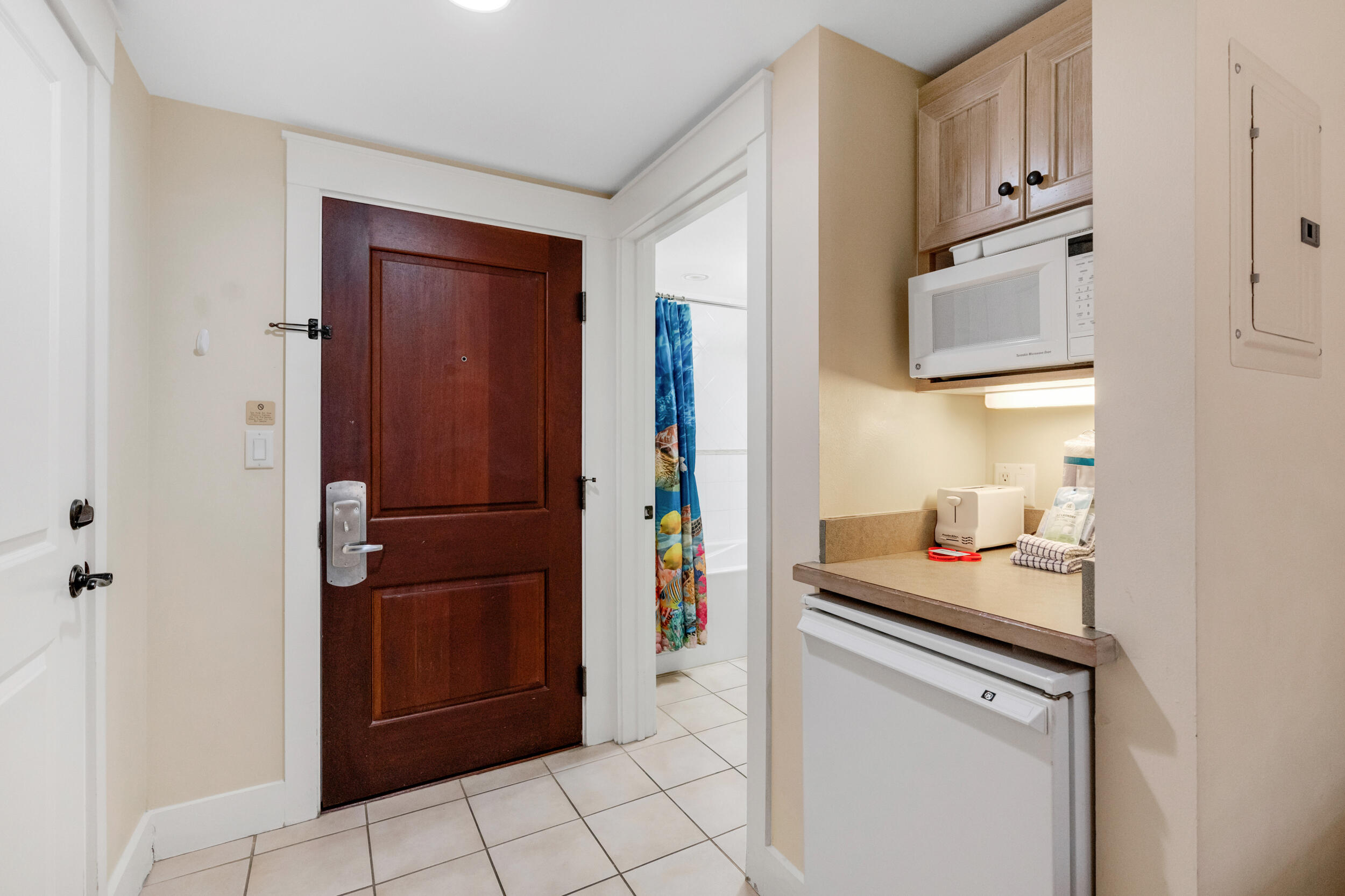 9300 Baytowne Wharf Boulevard, 328/330