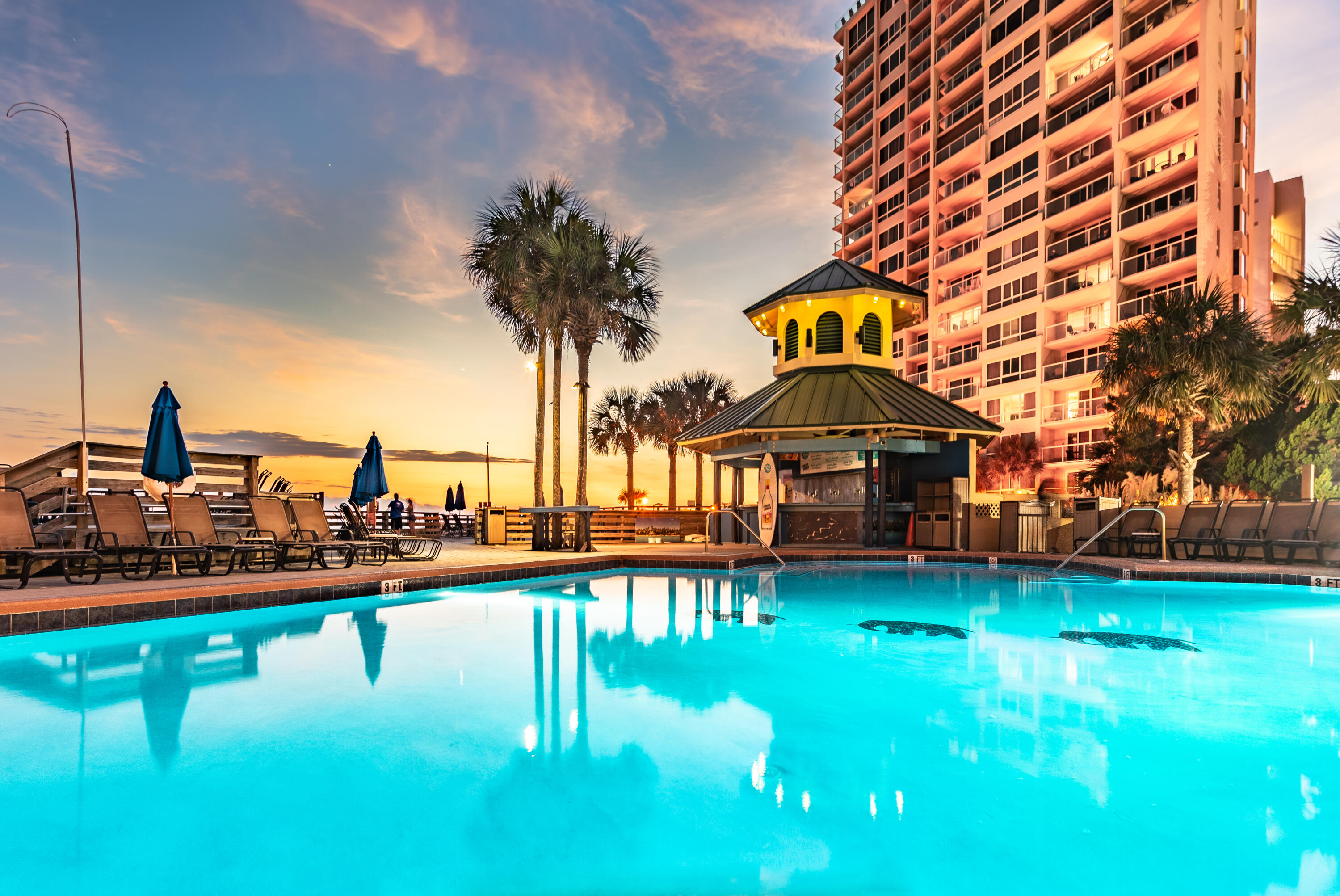 9300 Baytowne Wharf Boulevard, 328/330