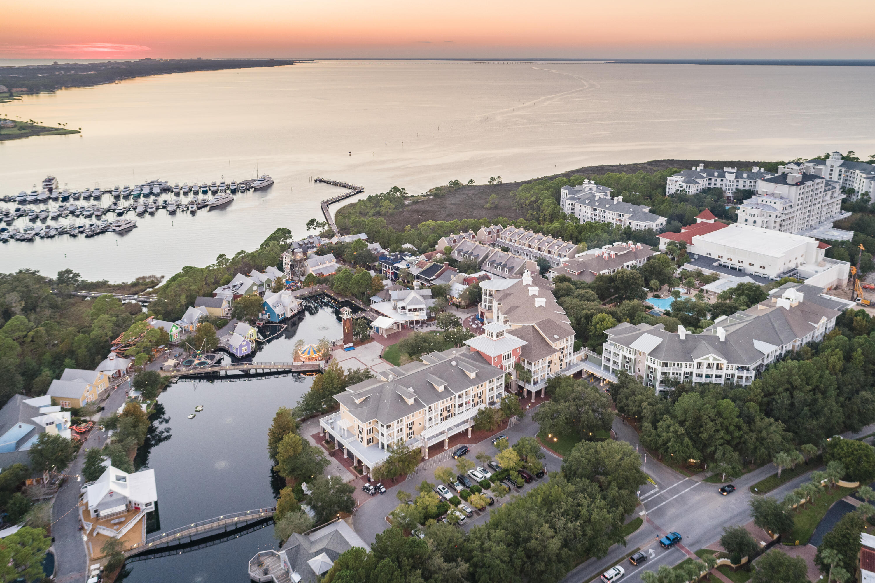 9300 Baytowne Wharf Boulevard, 328/330