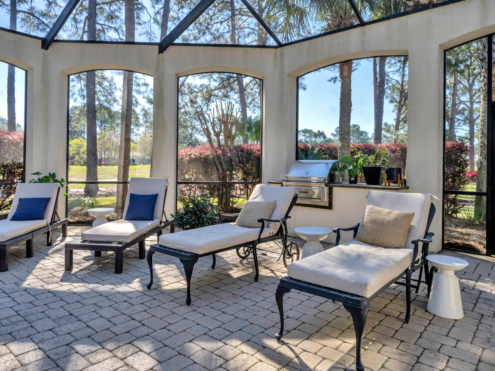 1603 San Marina Boulevard