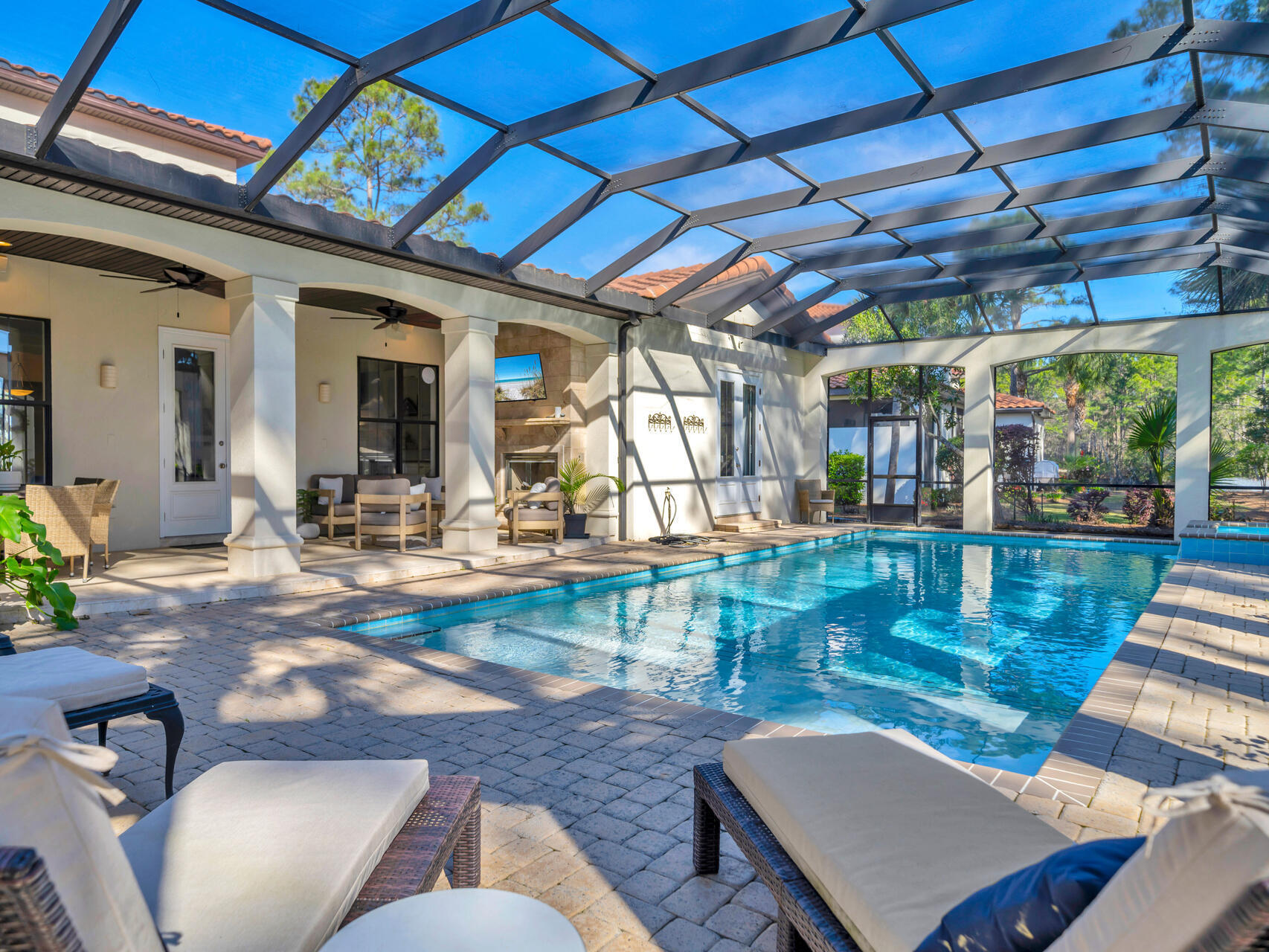 1603 San Marina Boulevard